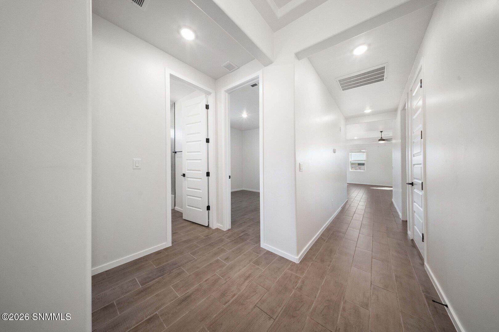6054 Fall Ridge Avenue Property Photo 17
