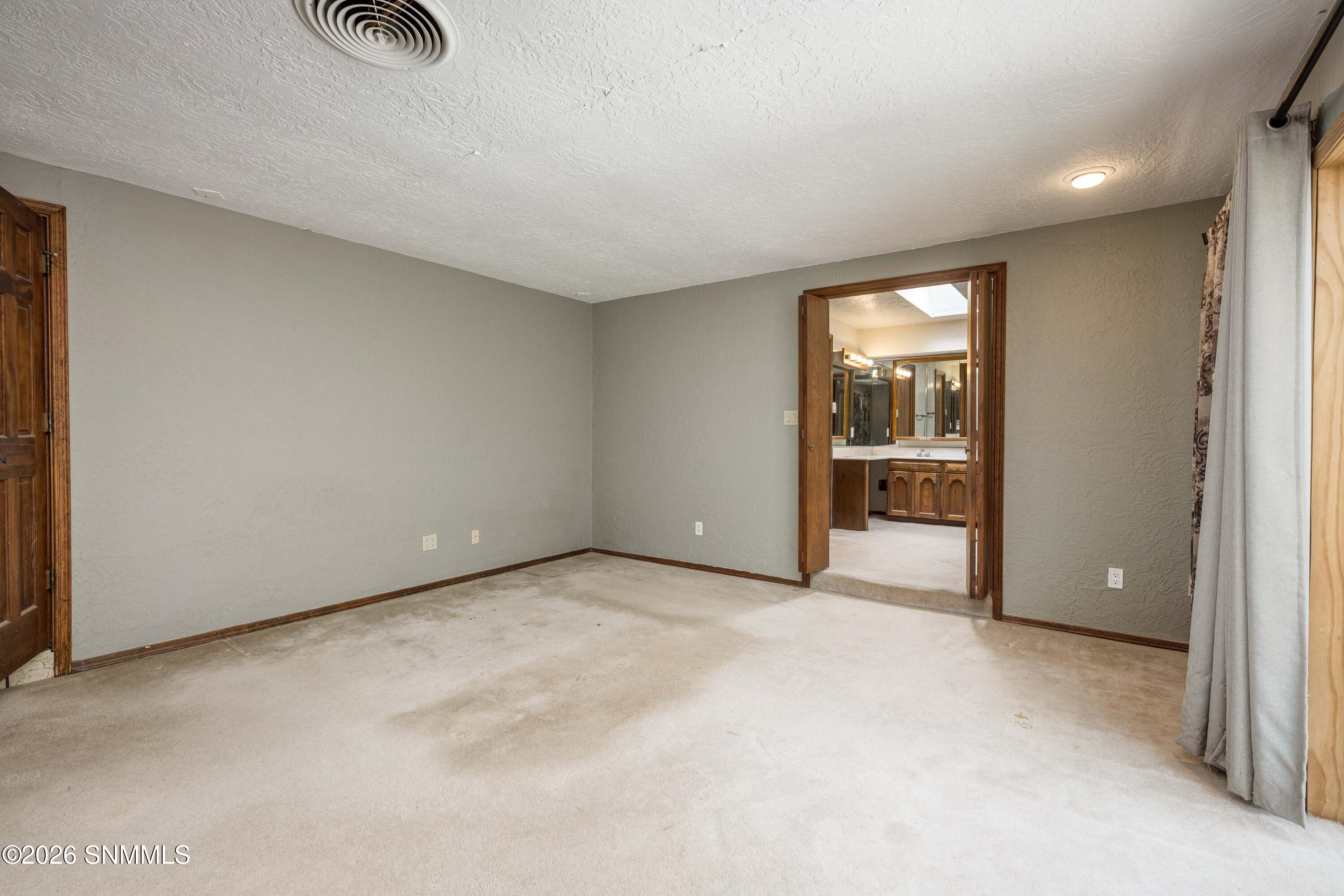 1910 Lillian Court Property Photo 18