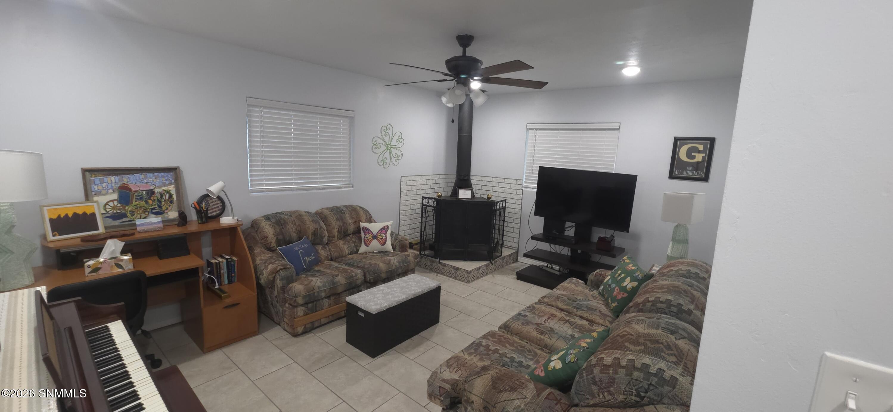 5509 Mesa Drive Property Photo 7