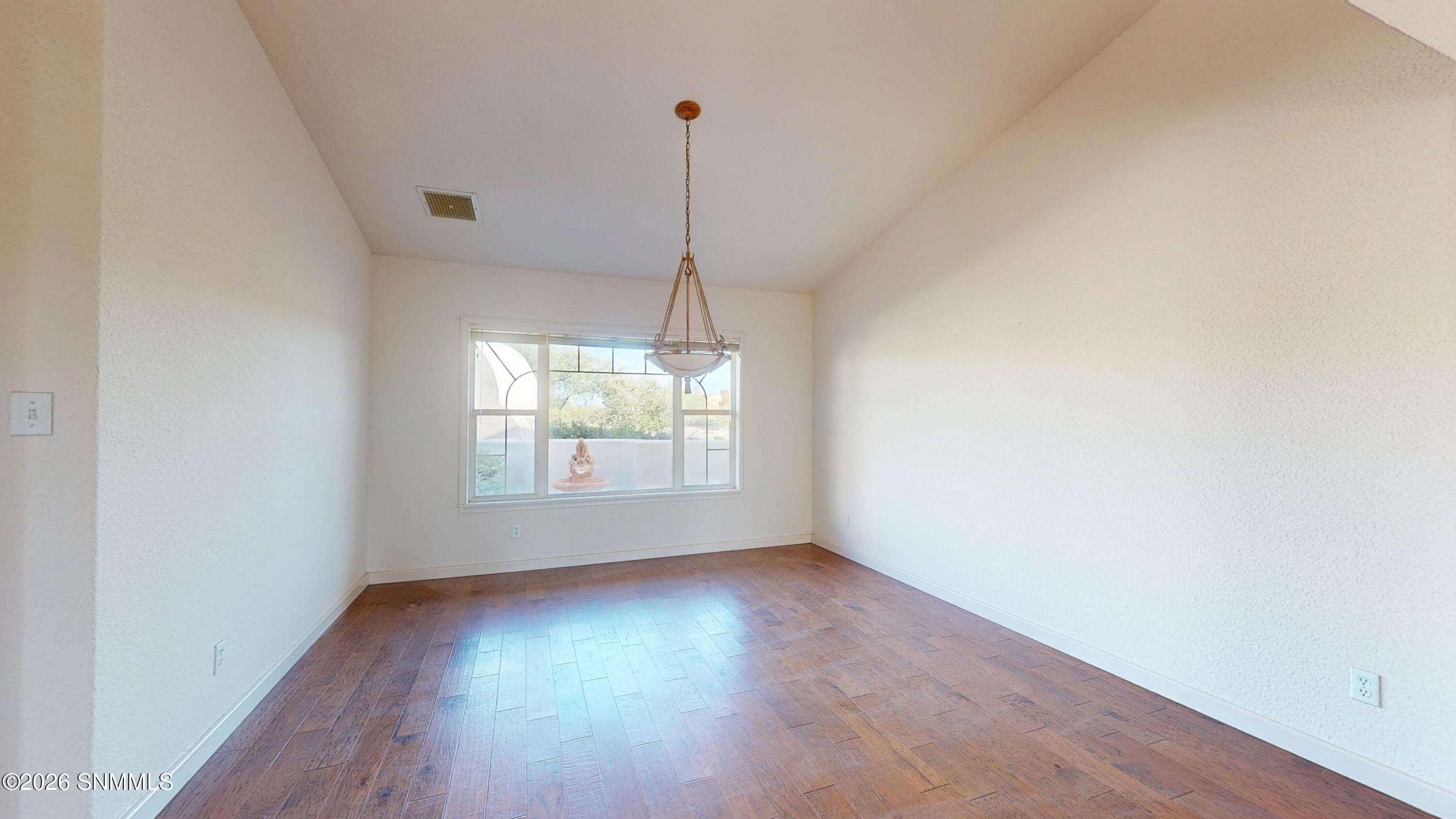 5301 Redman Road Property Photo 10