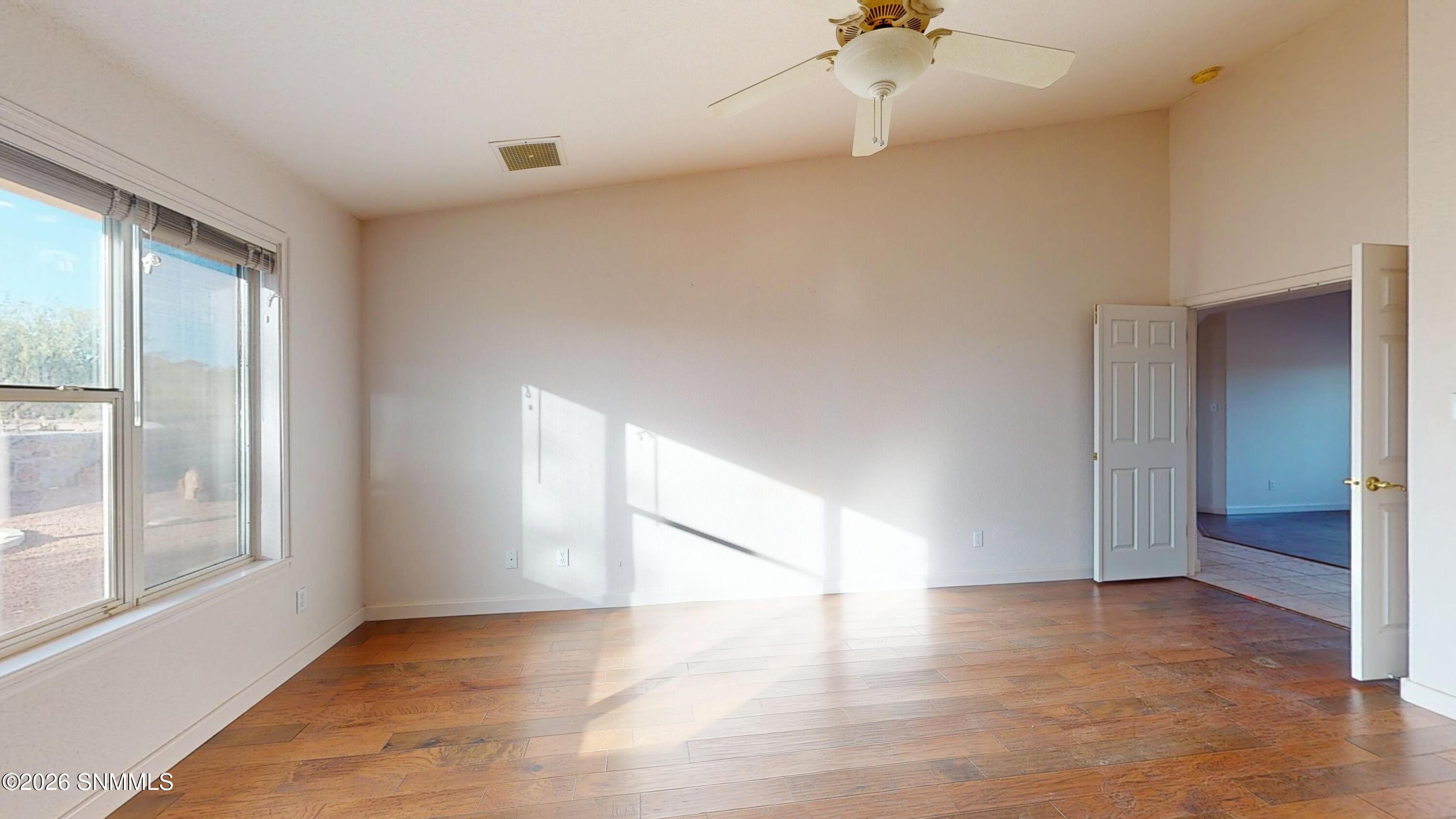 5301 Redman Road Property Photo 12