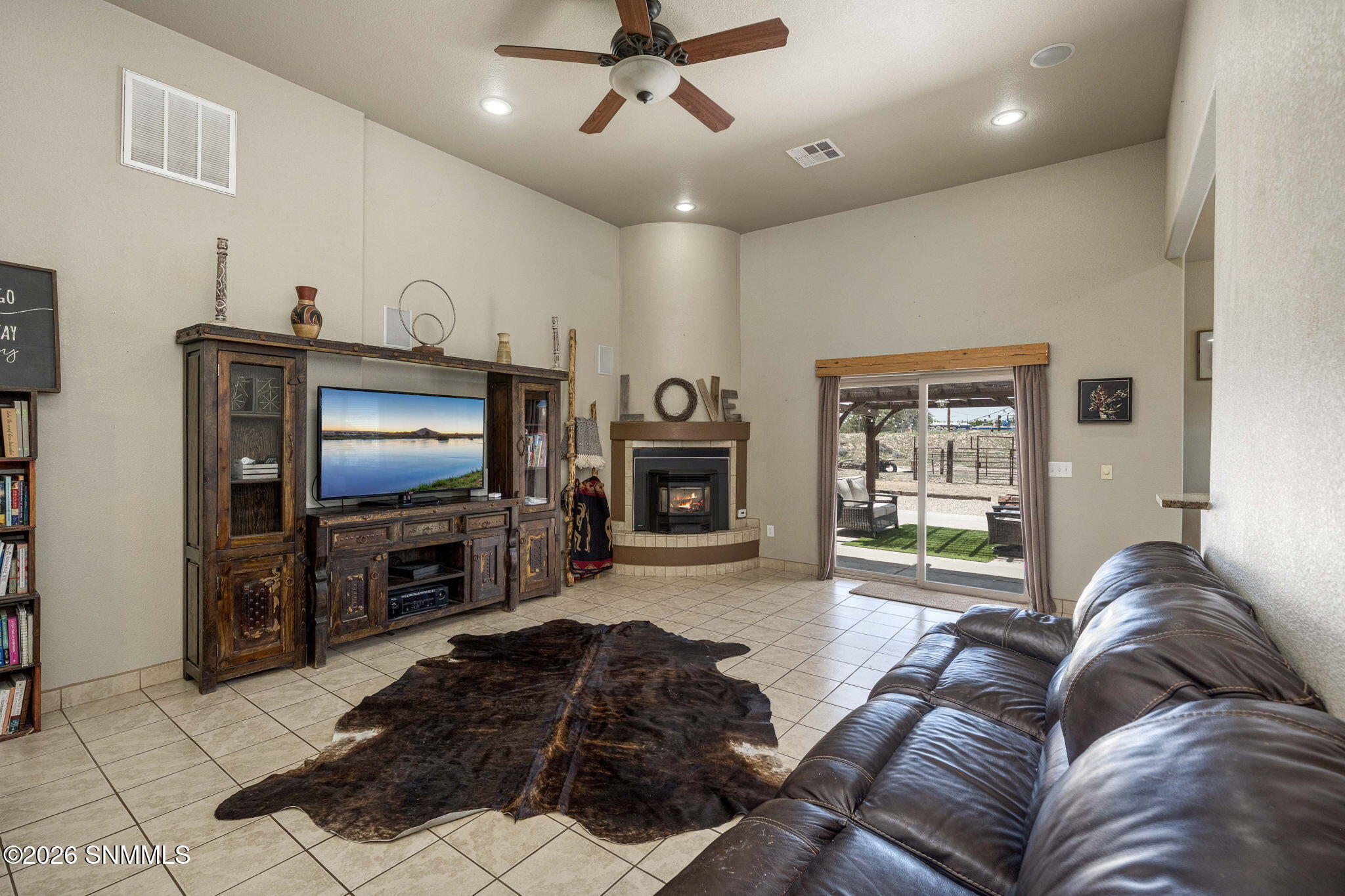 9124 Clovis Road Property Photo 9