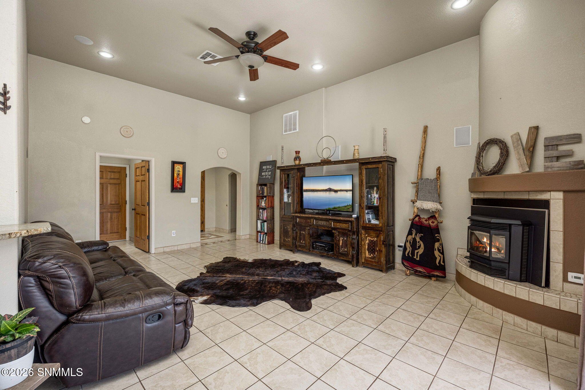 9124 Clovis Road Property Photo 10