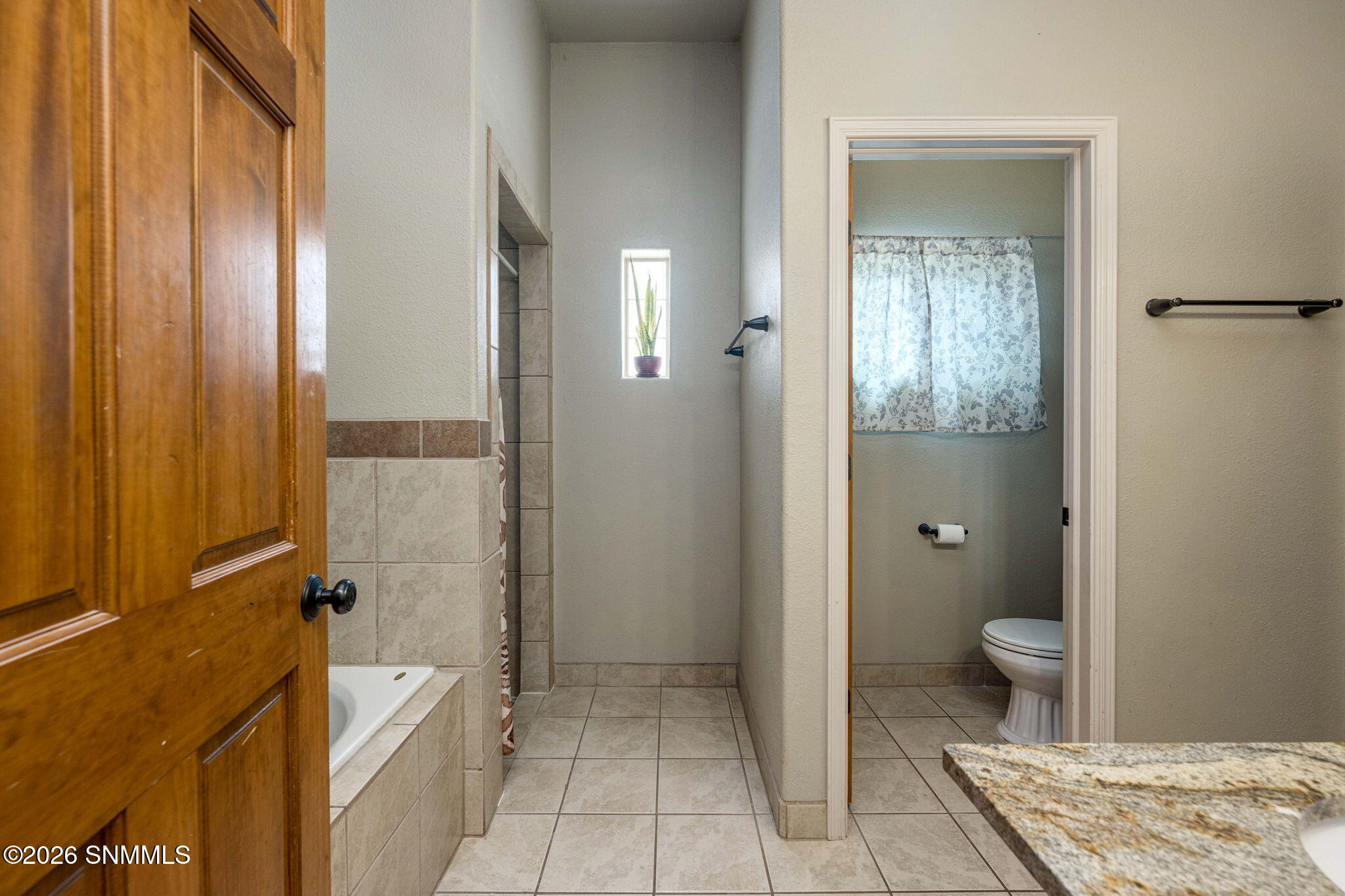 9124 Clovis Road Property Photo 23