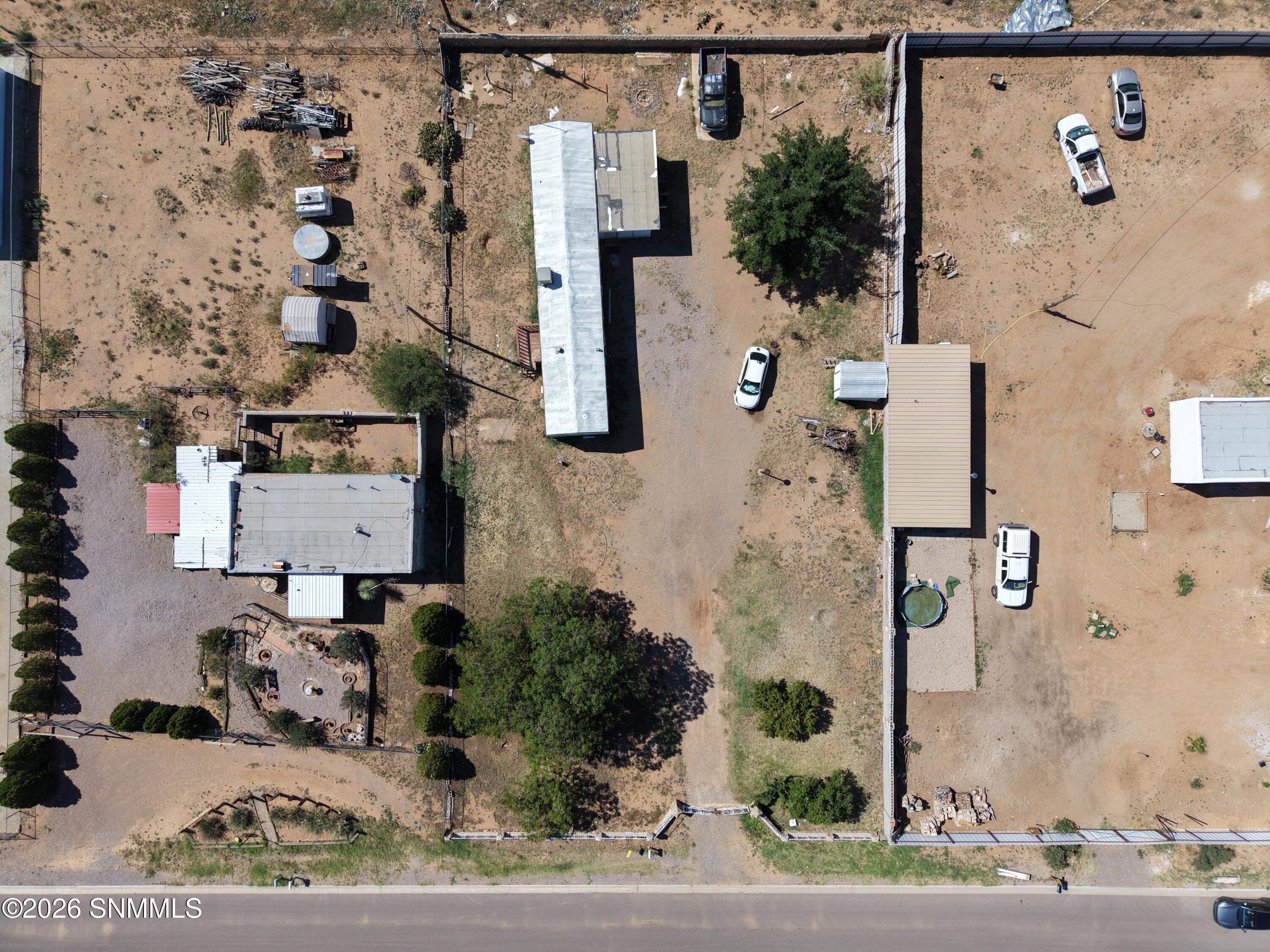 9518 Higgins Lane Property Photo 1