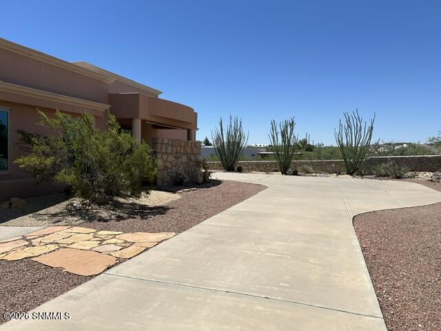 5635 Spanish Pointe Road Property Photo 3