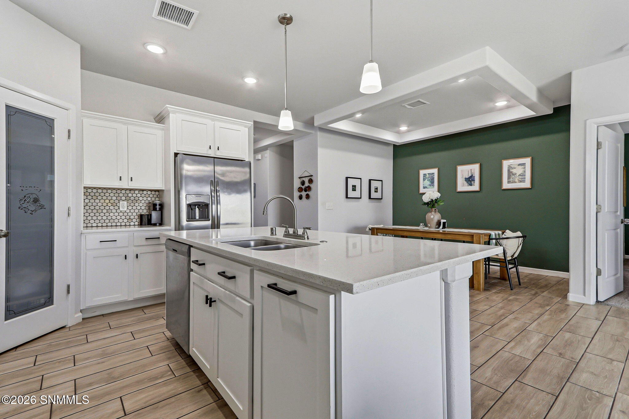 6054 Silver Park Avenue Property Photo 11