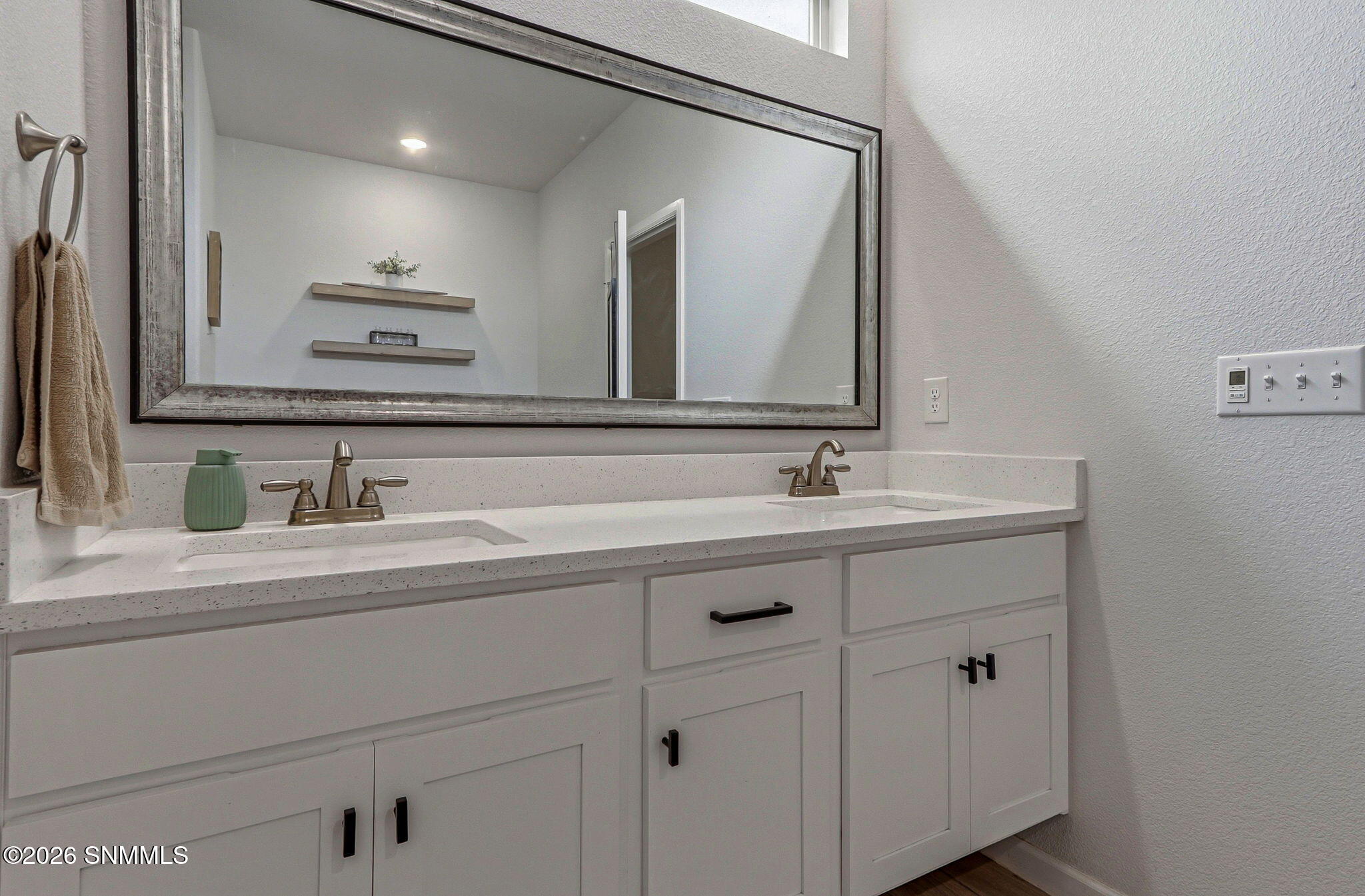 6054 Silver Park Avenue Property Photo 29