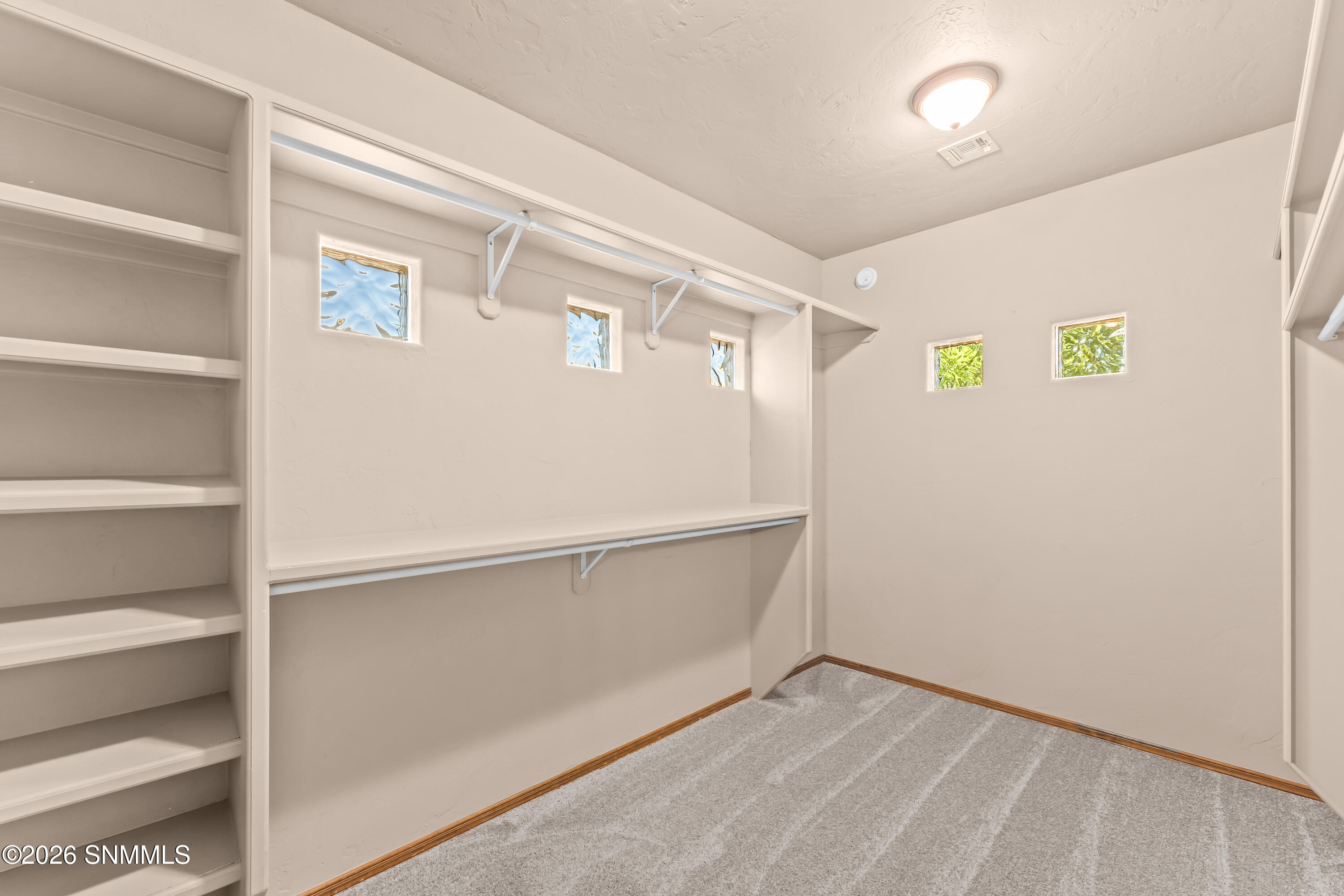 2026 El Presidio Drive Property Photo 23