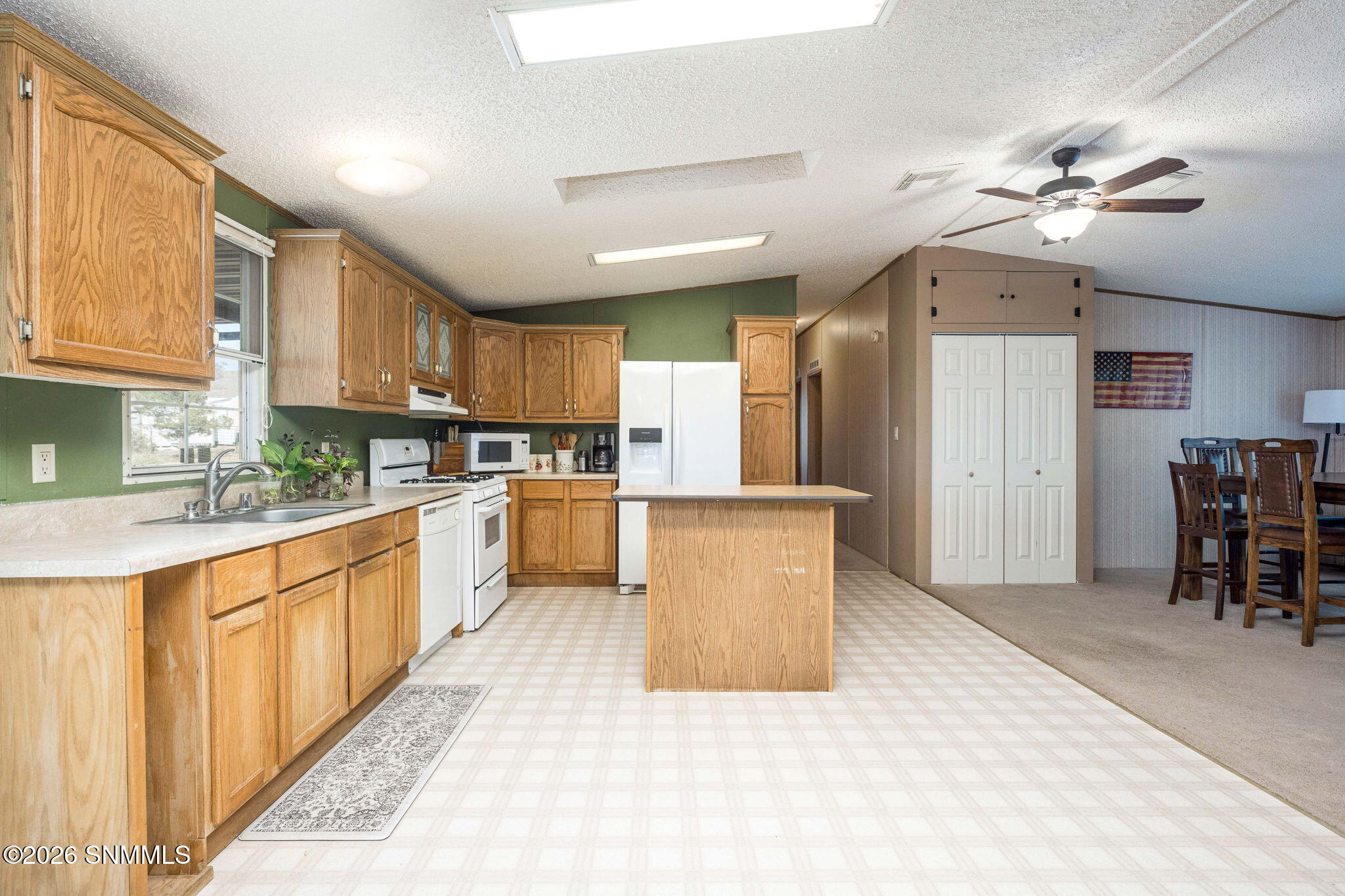 9825 Spur Lane Property Photo 15