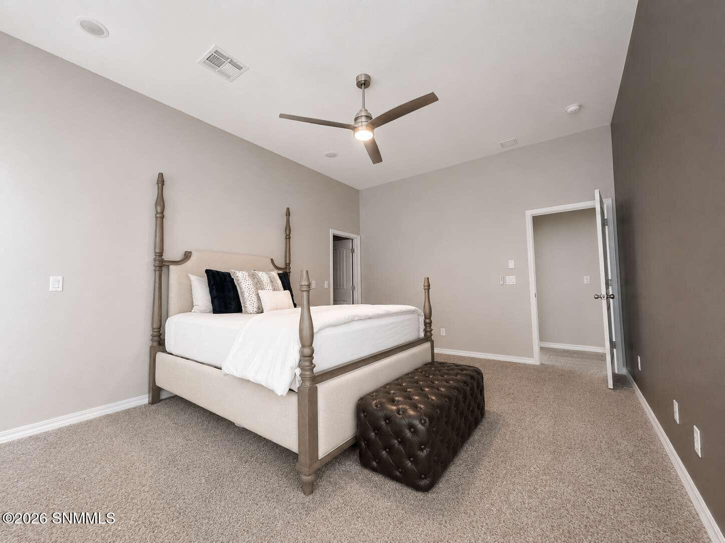 624 La Entrada Circle Property Photo 11