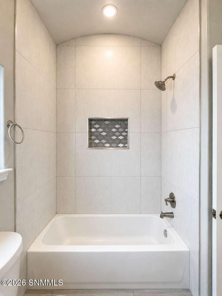624 La Entrada Circle Property Photo 17