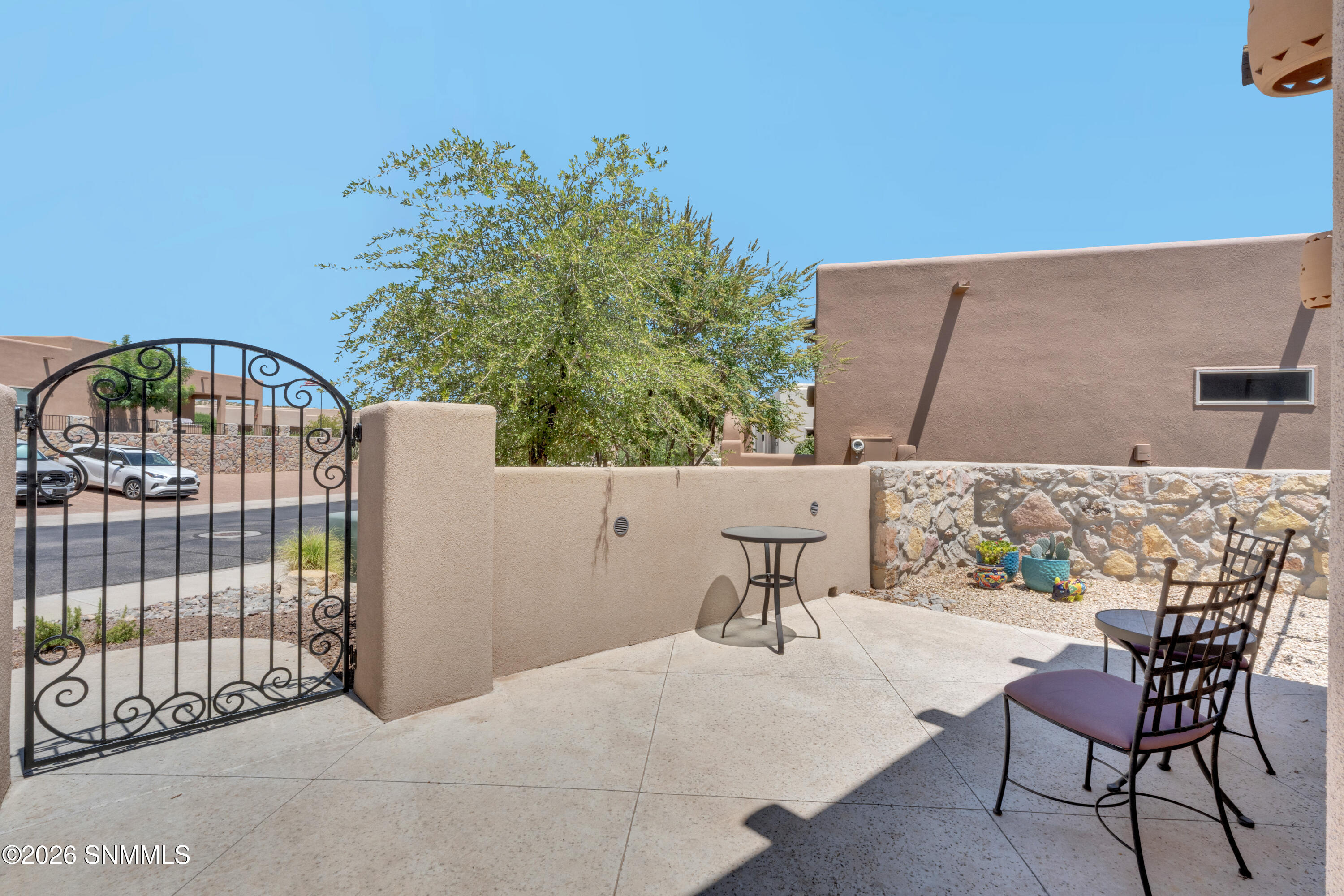 8185 Willow Bloom Circle Property Photo 3