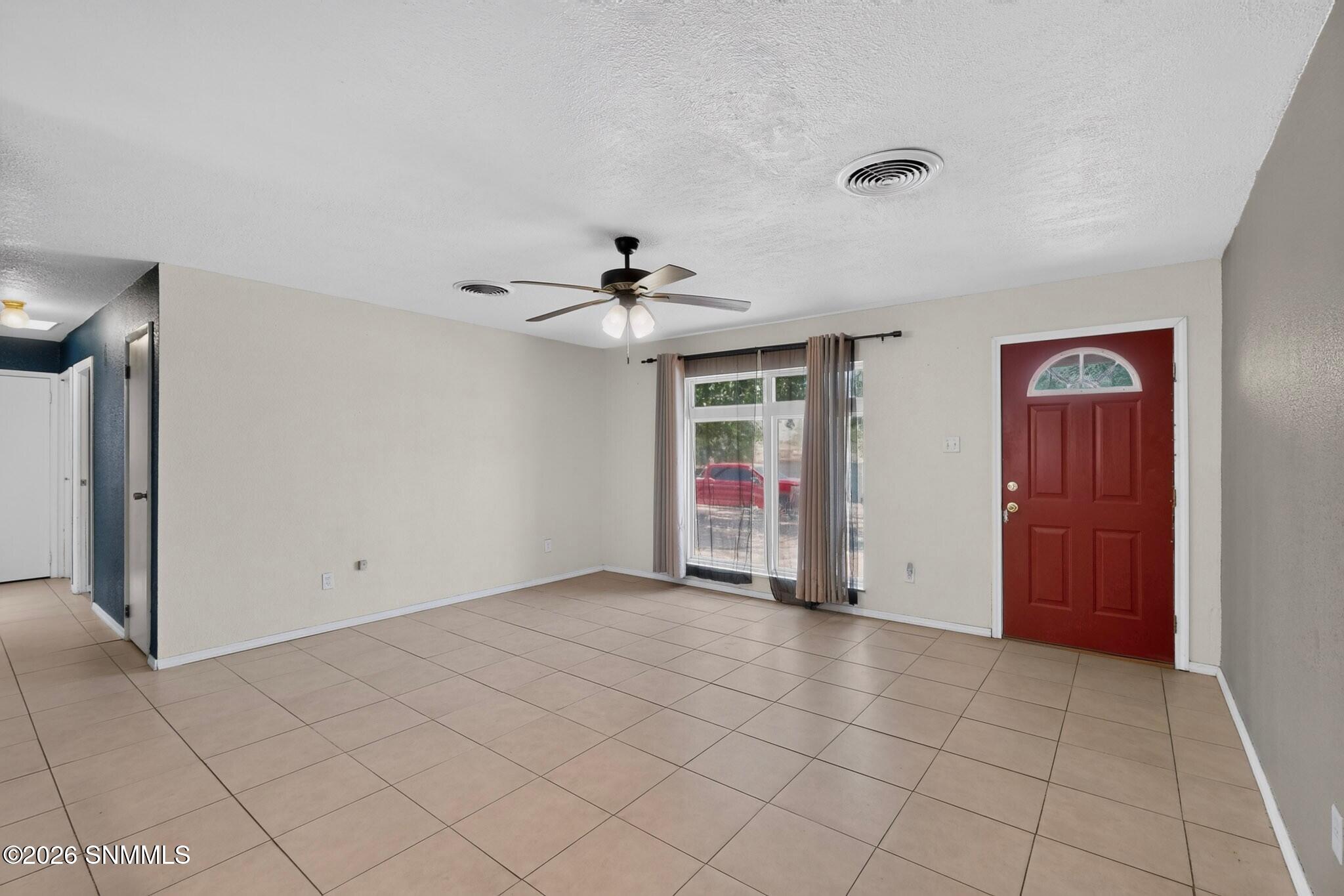 1135 Larry Drive Property Photo 6