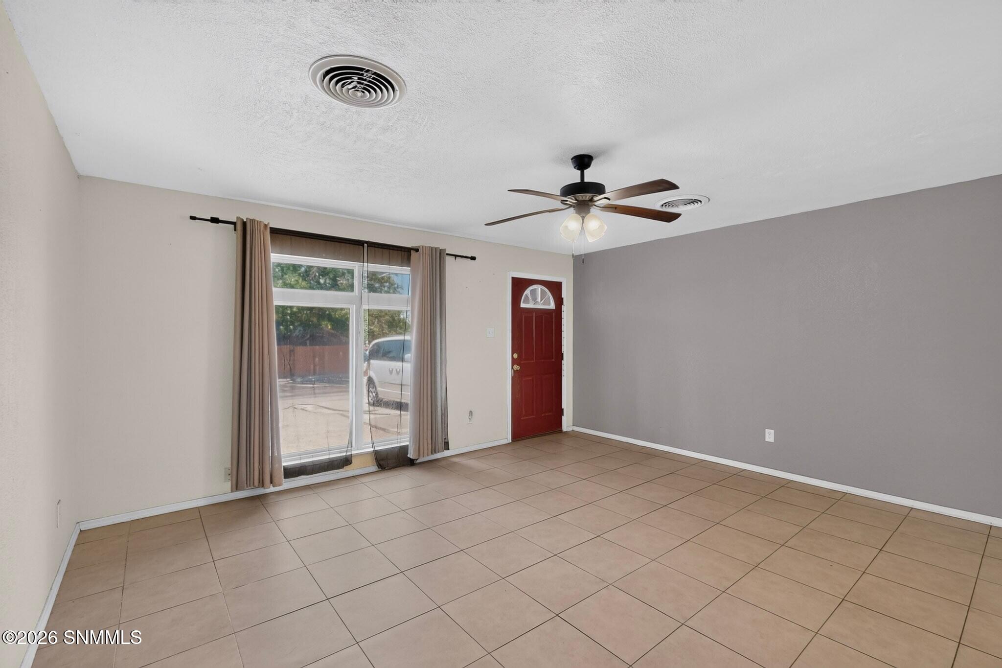 1135 Larry Drive Property Photo 7