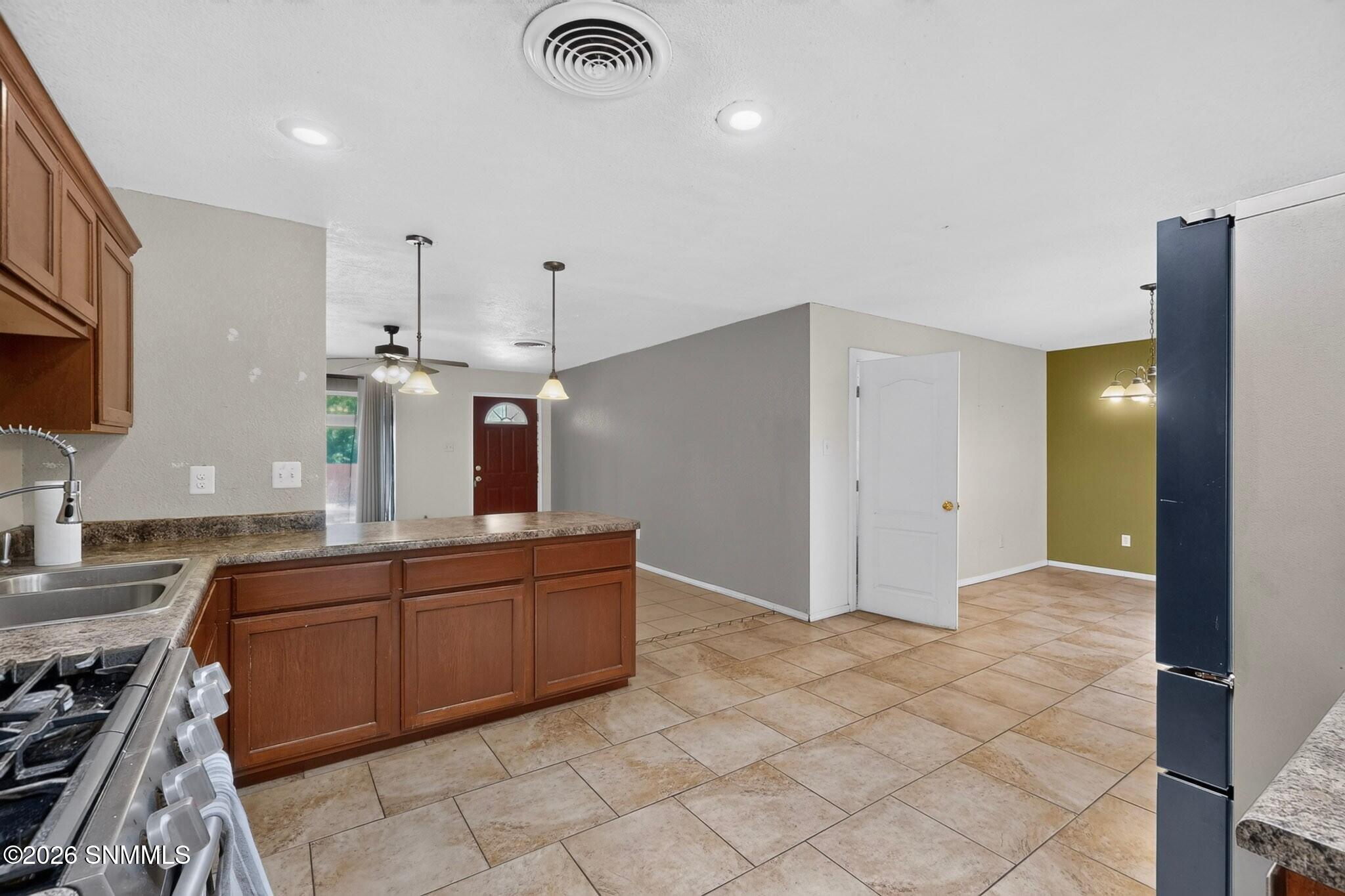 1135 Larry Drive Property Photo 11