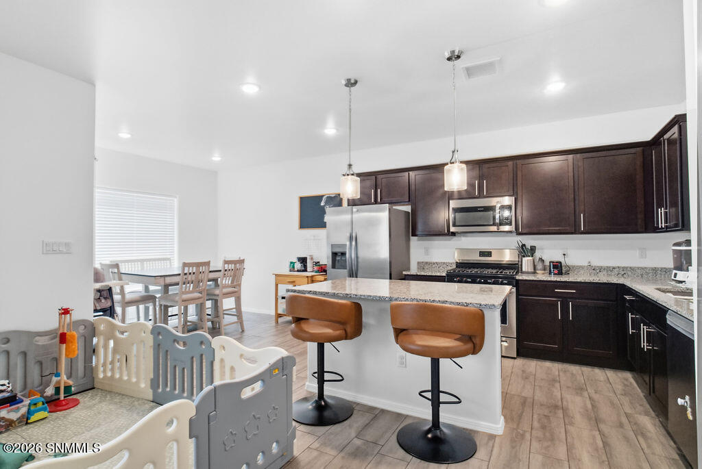 6122 Clapton Place Property Photo 3