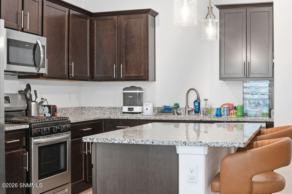 6122 Clapton Place Property Photo 5