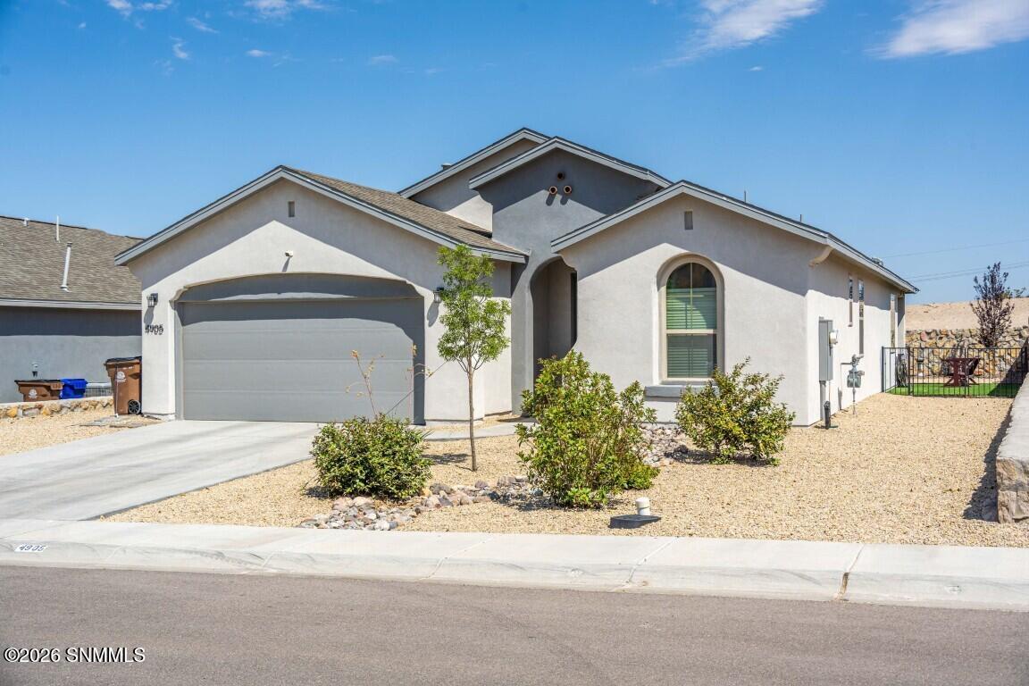 4905 Arabela Drive Property Photo 2
