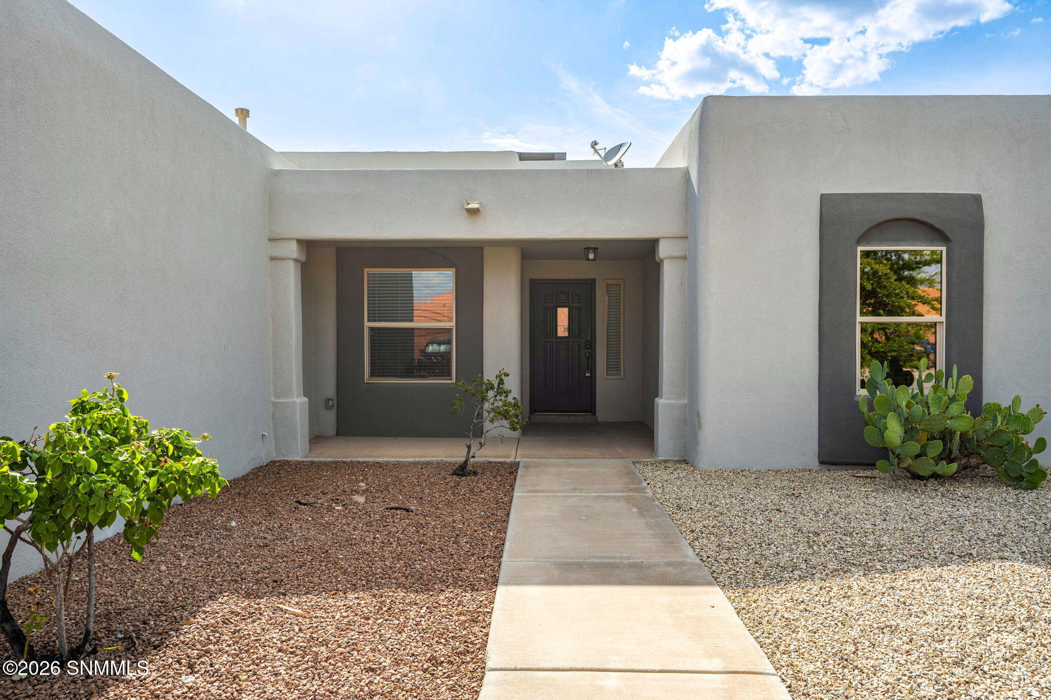 2020 Southern Star Loop Property Photo 5