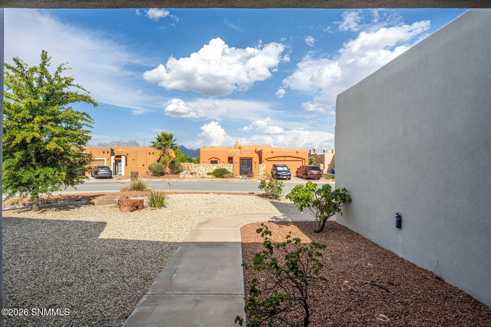 2020 Southern Star Loop Property Photo 6