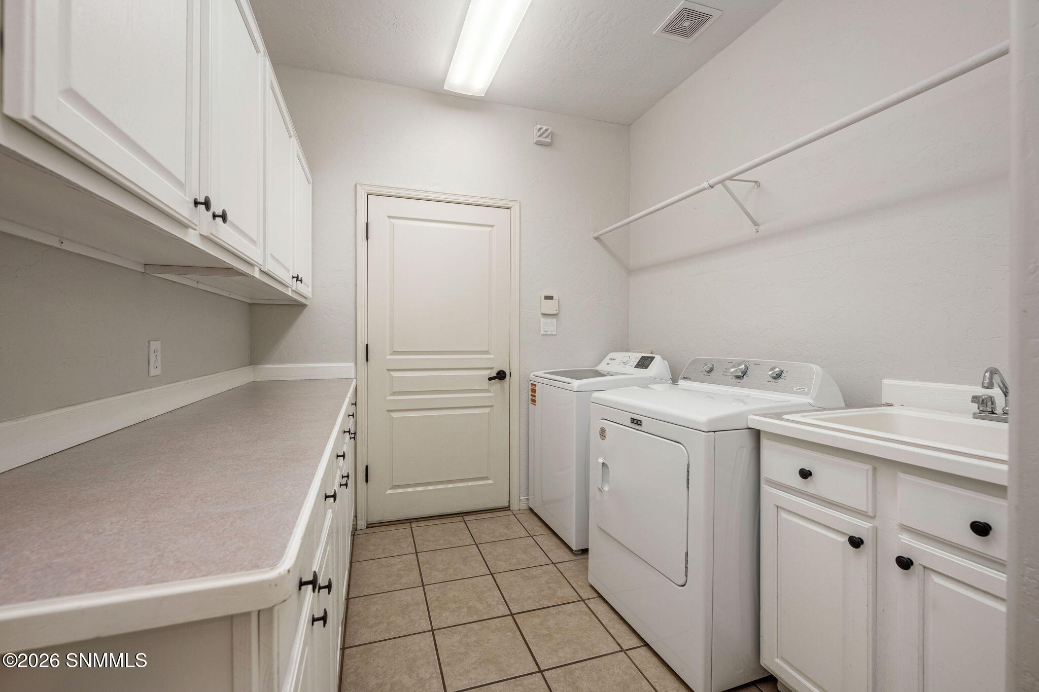 2020 Southern Star Loop Property Photo 16