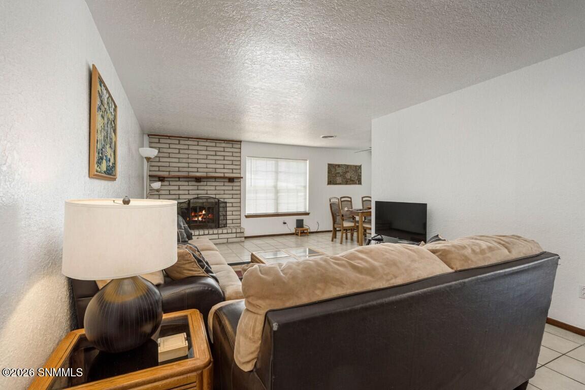 3121 Dyer Street Property Photo 8