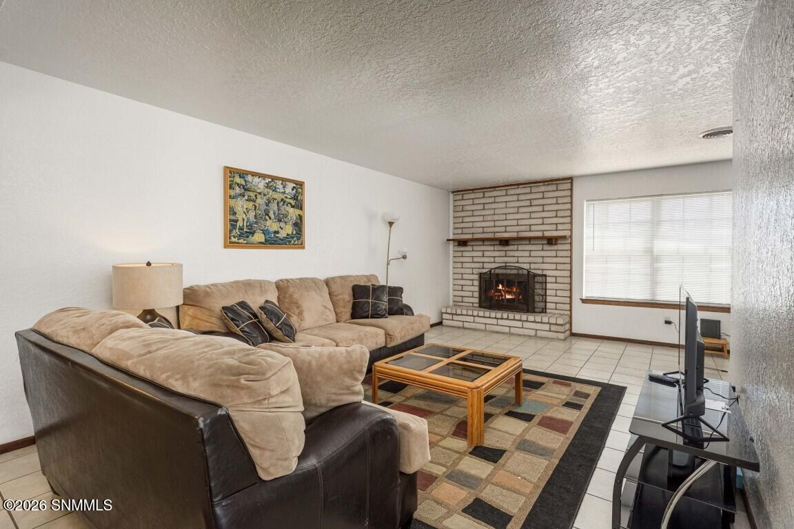 3121 Dyer Street Property Photo 10