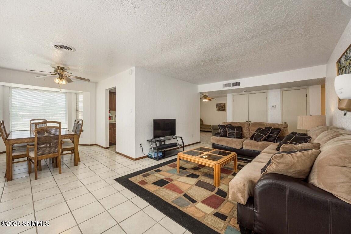 3121 Dyer Street Property Photo 12