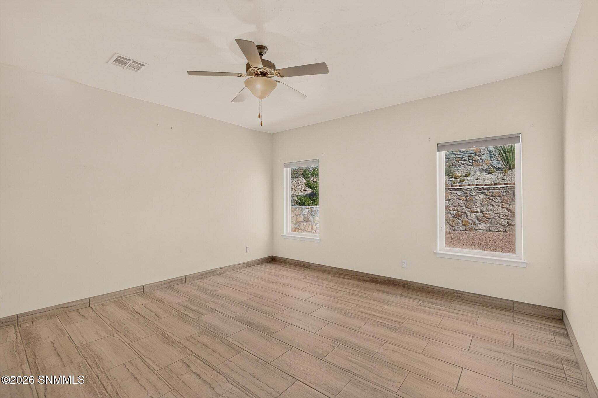 2933 E Springs Road Property Photo 27