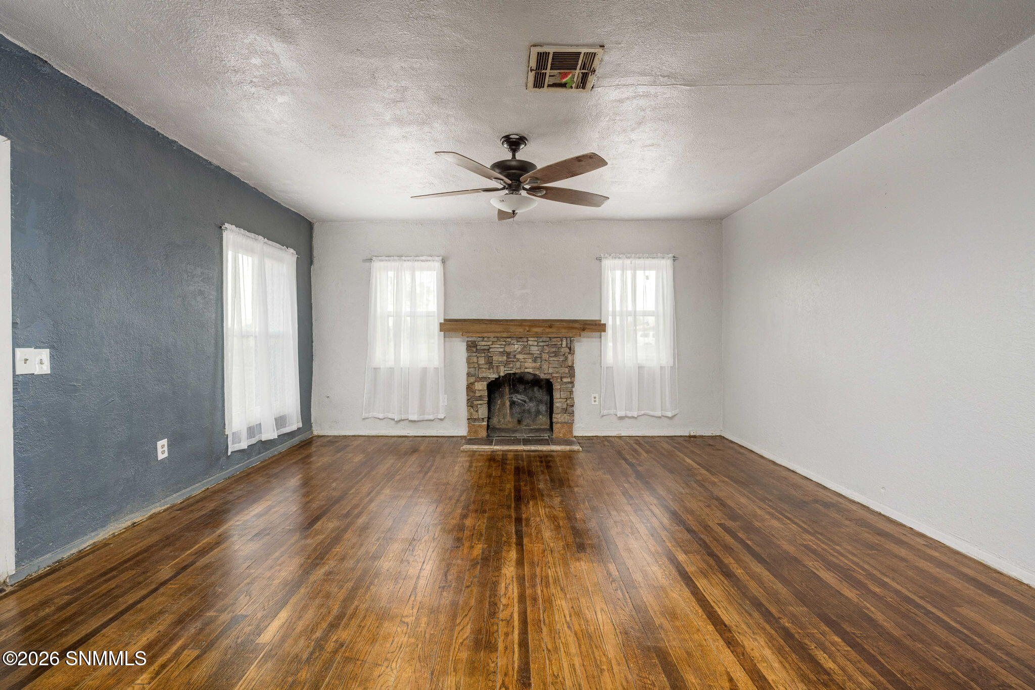 335 Armstrong Property Photo 7