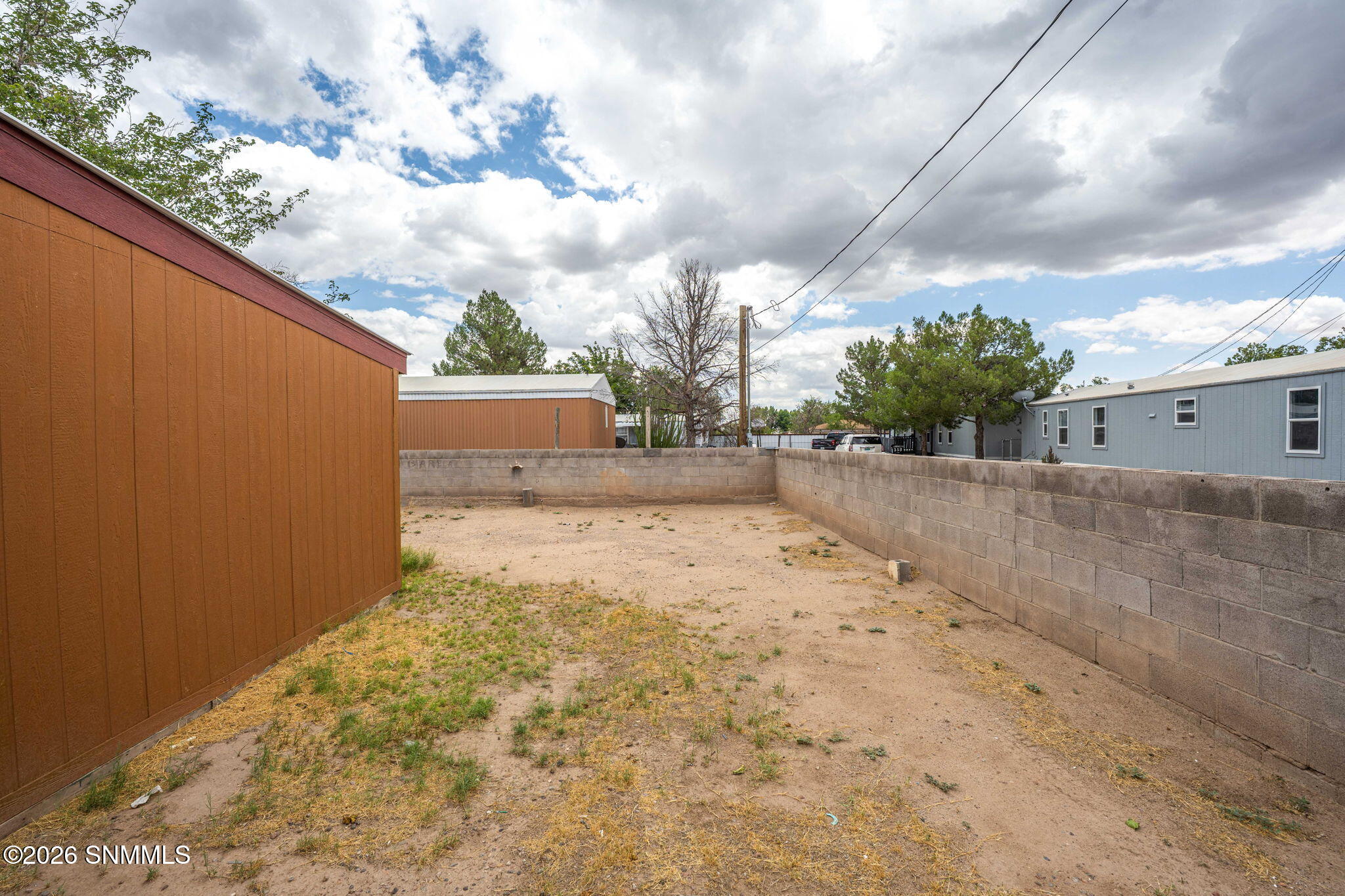 335 Armstrong Property Photo 28