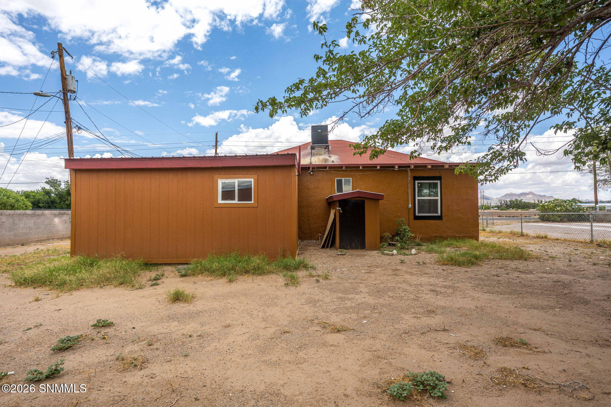 335 Armstrong Property Photo 31