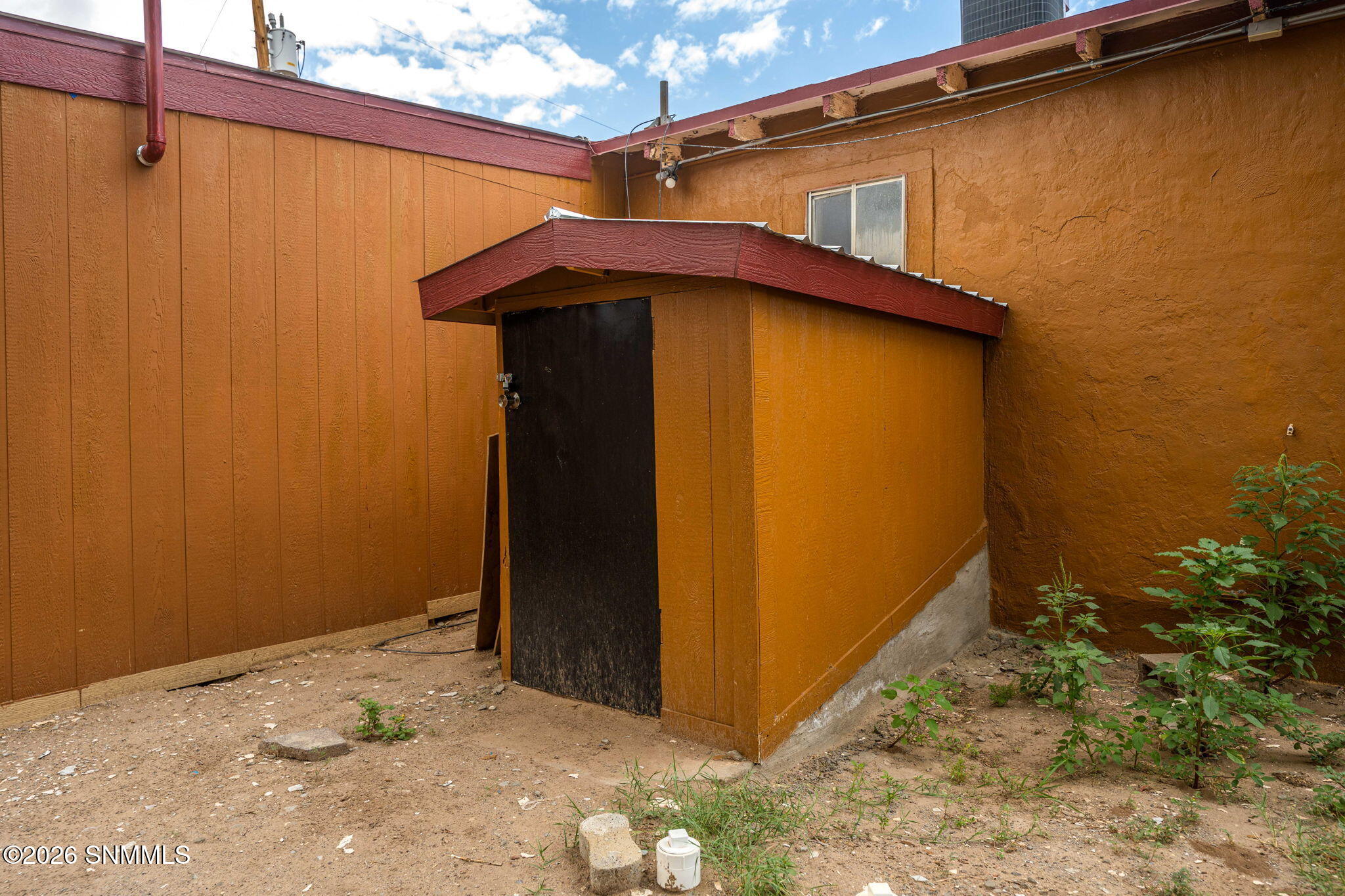 335 Armstrong Property Photo 35