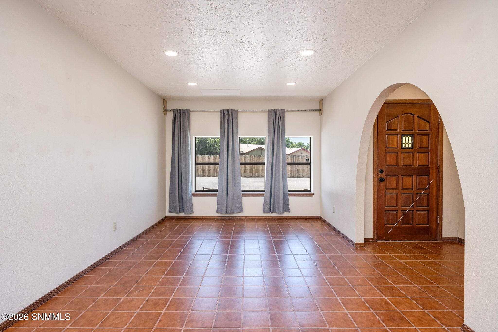 651 W Taylor Road Property Photo 8