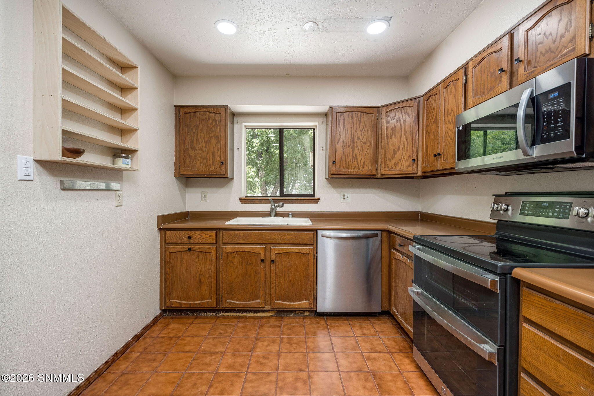 651 W Taylor Road Property Photo 16
