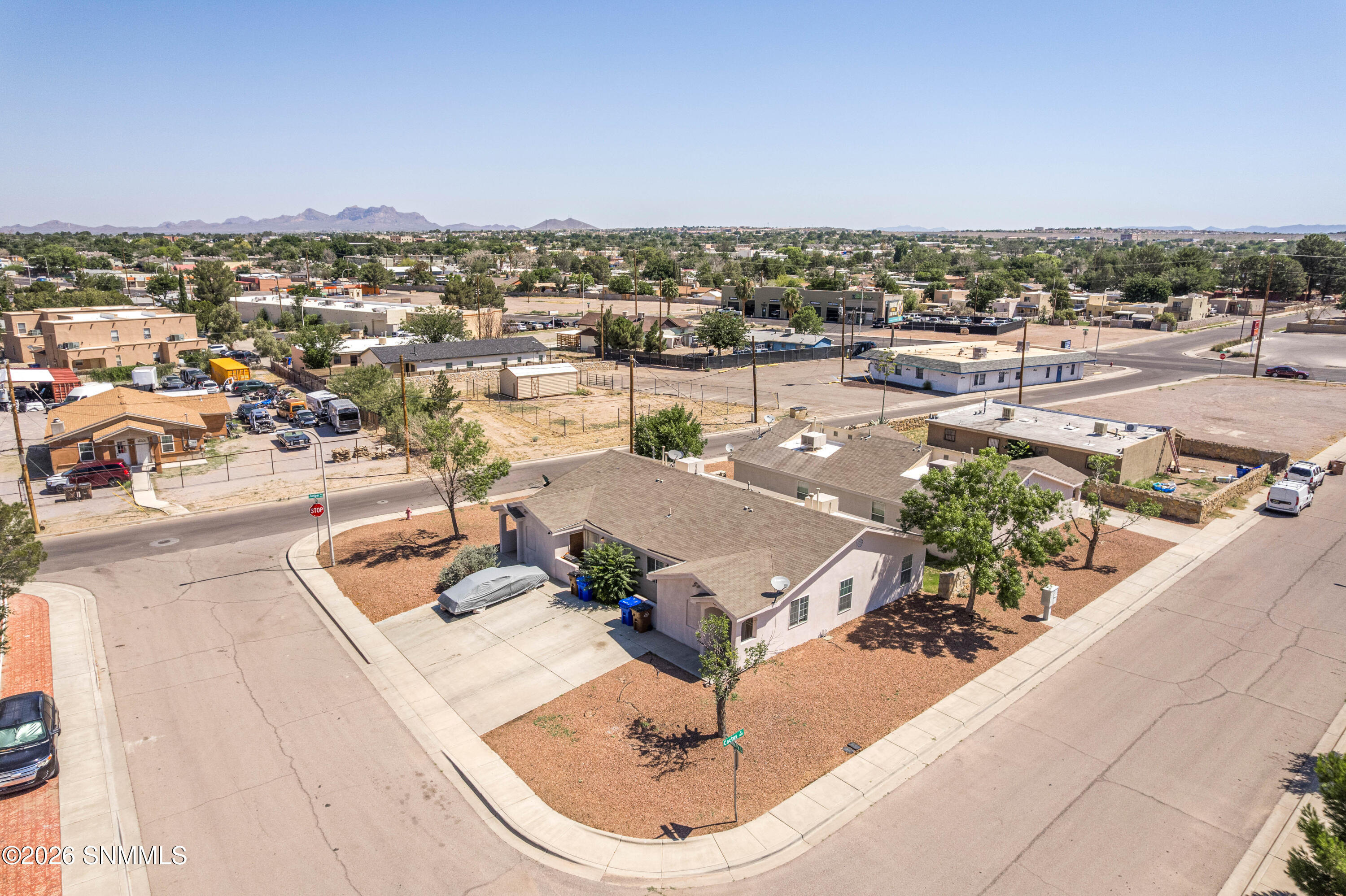 1362 Santa Fe 1 & 2 Property Photo 3