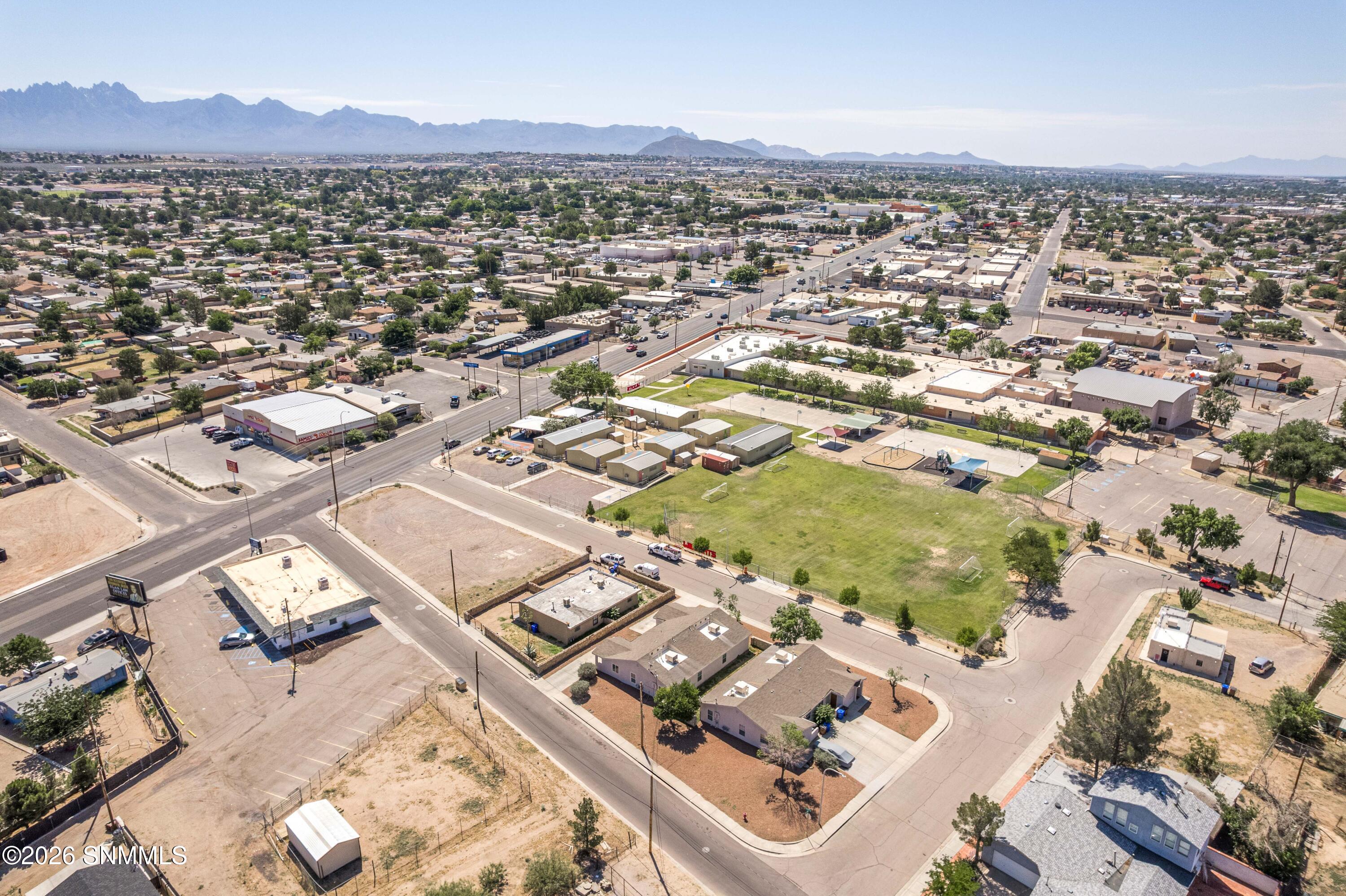 1362 Santa Fe 1 & 2 Property Photo 4