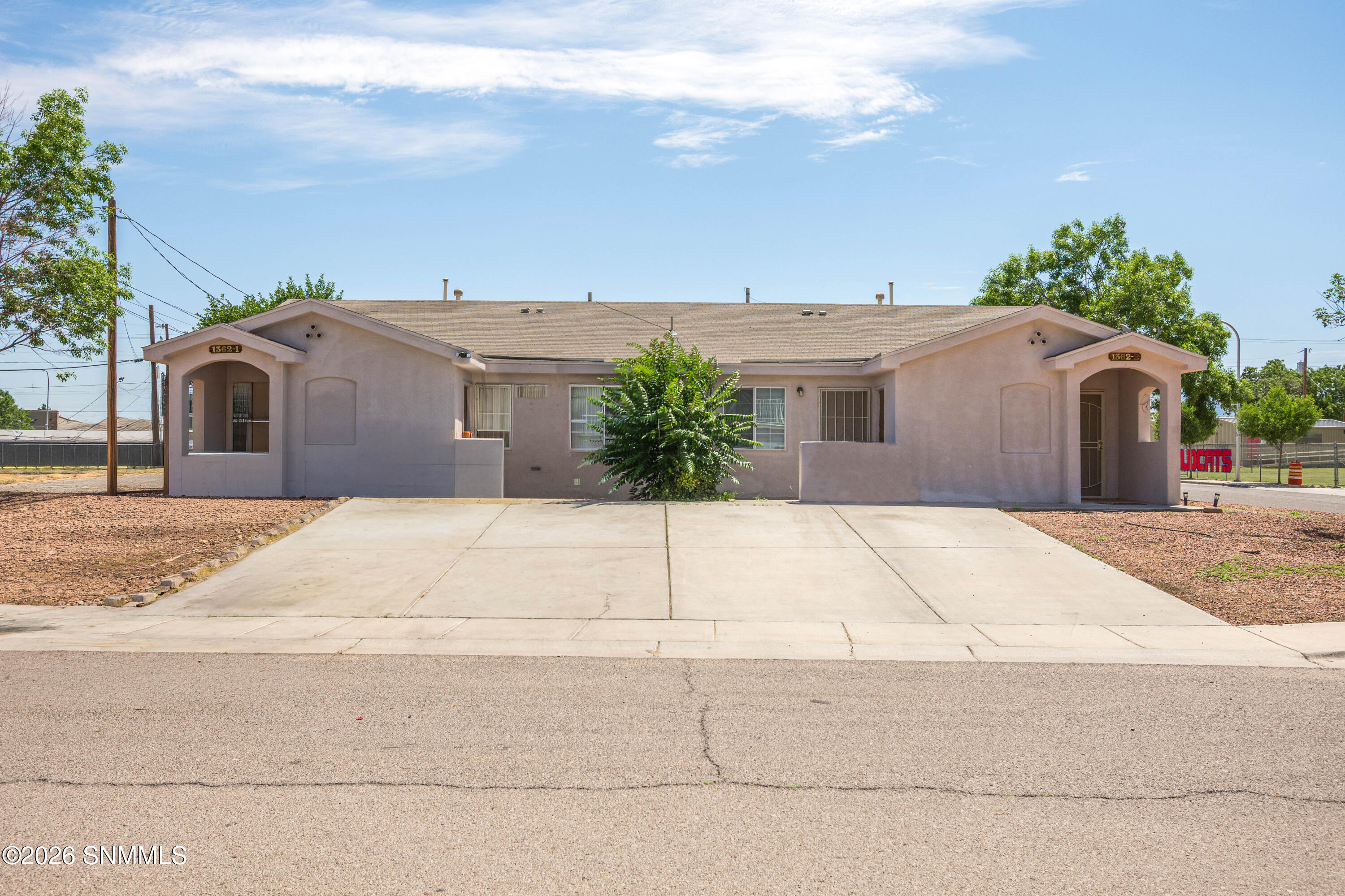 1362 Santa Fe 1 & 2 Property Photo 5