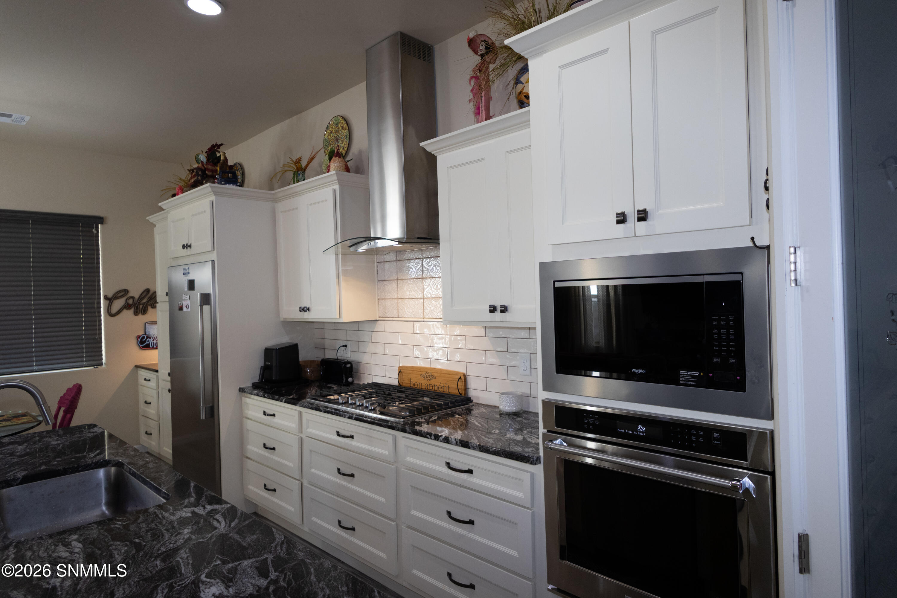 3684 Balboa Court Property Photo 6