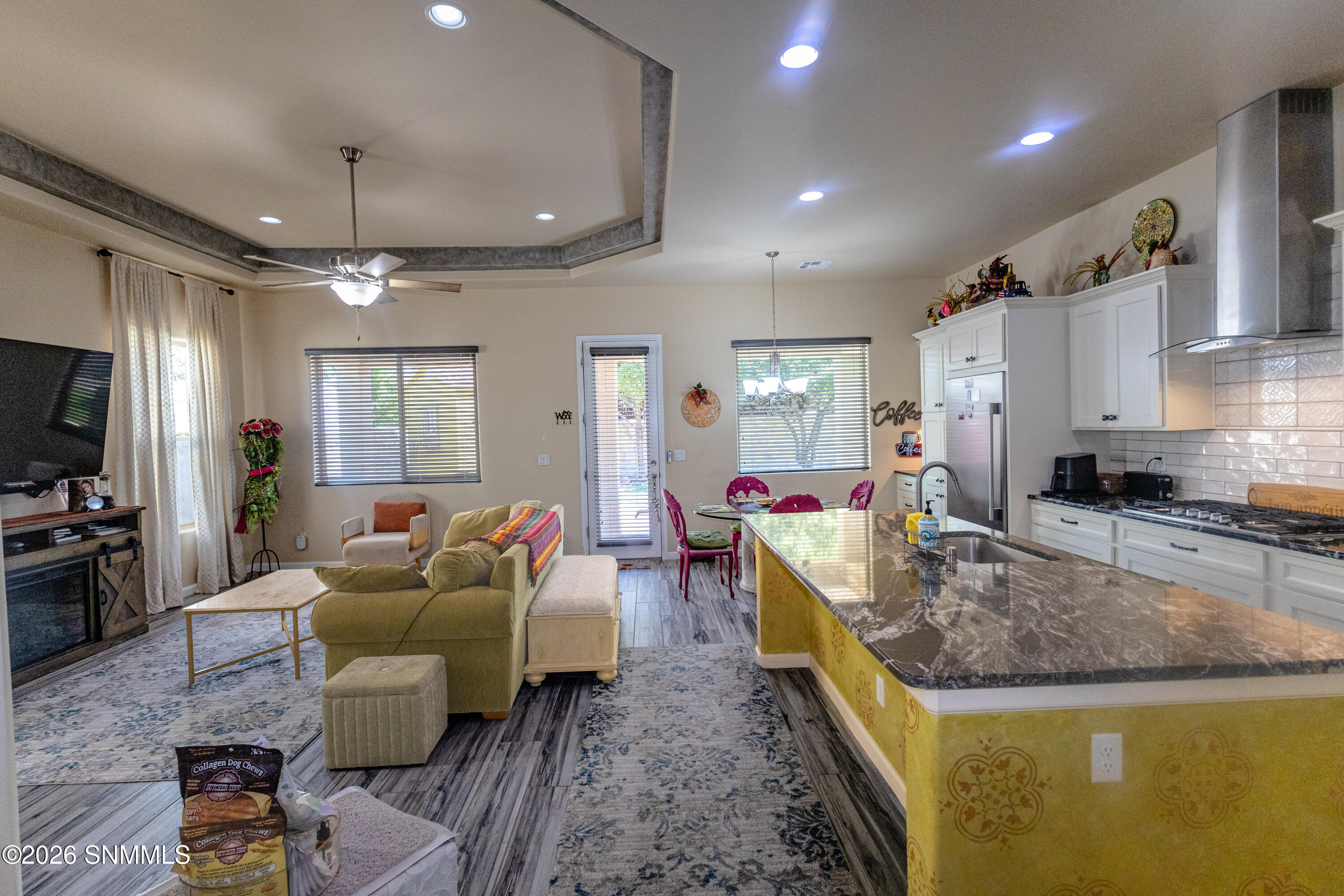 3684 Balboa Court Property Photo 10