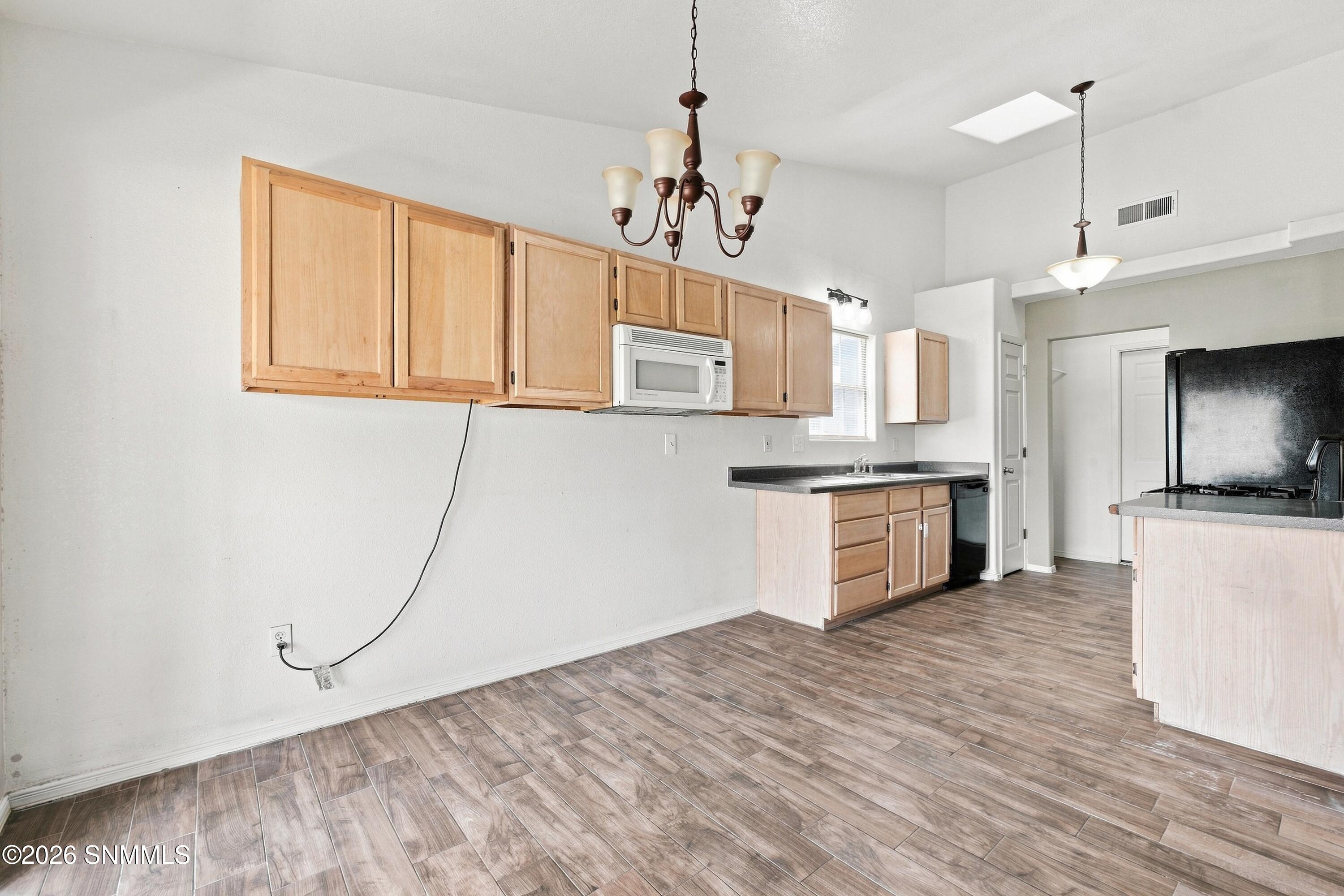 3694 Gem Street Property Photo 13