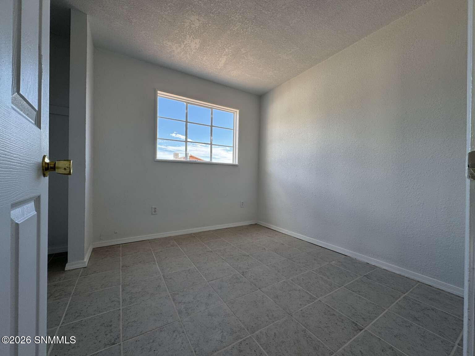 605 Brookdale Drive Property Photo 8
