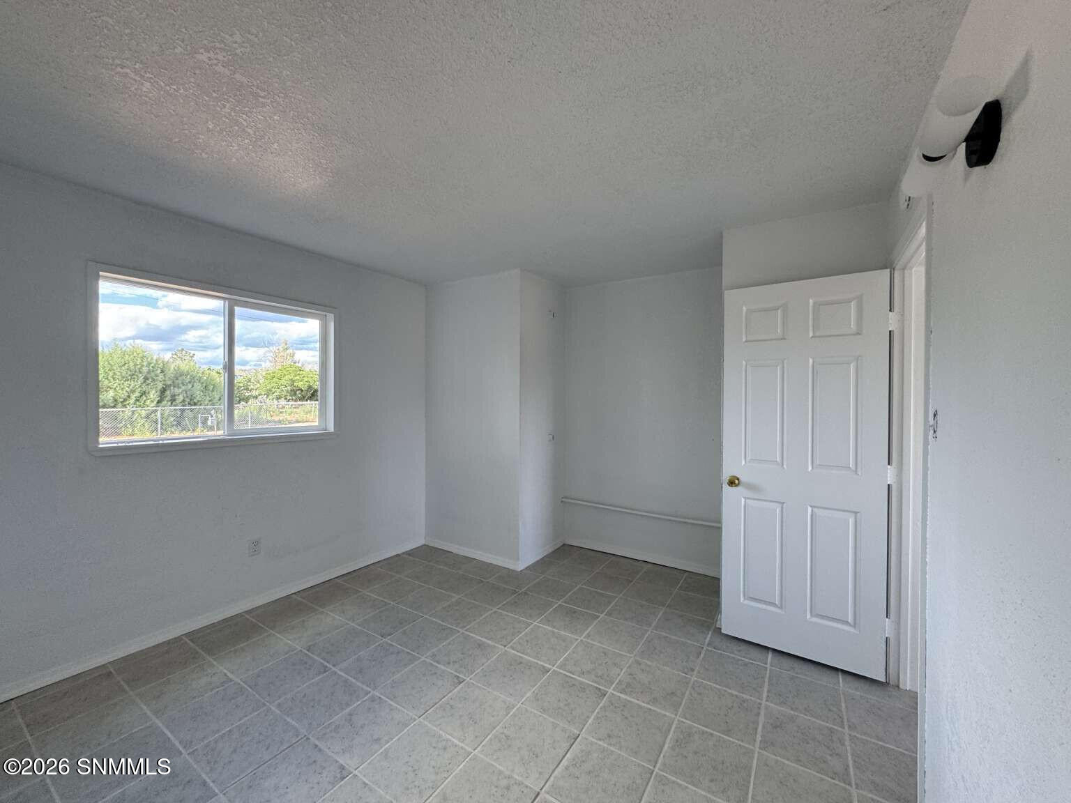 605 Brookdale Drive Property Photo 9