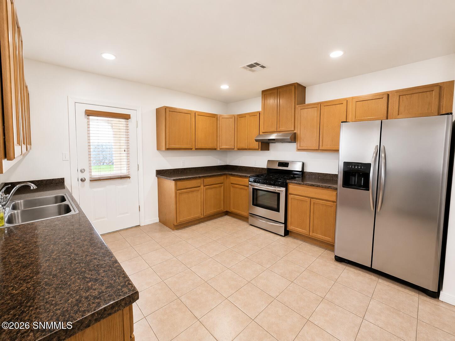 7533 Sierra Bella Place Property Photo 4