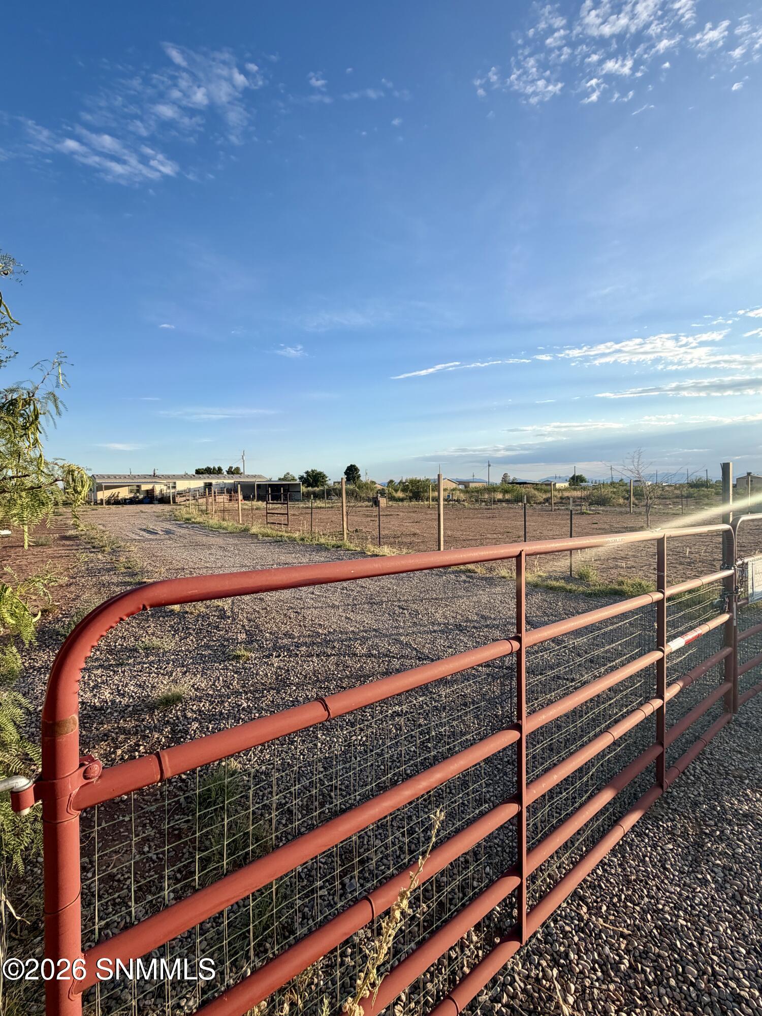102 Desert Road Property Photo 2
