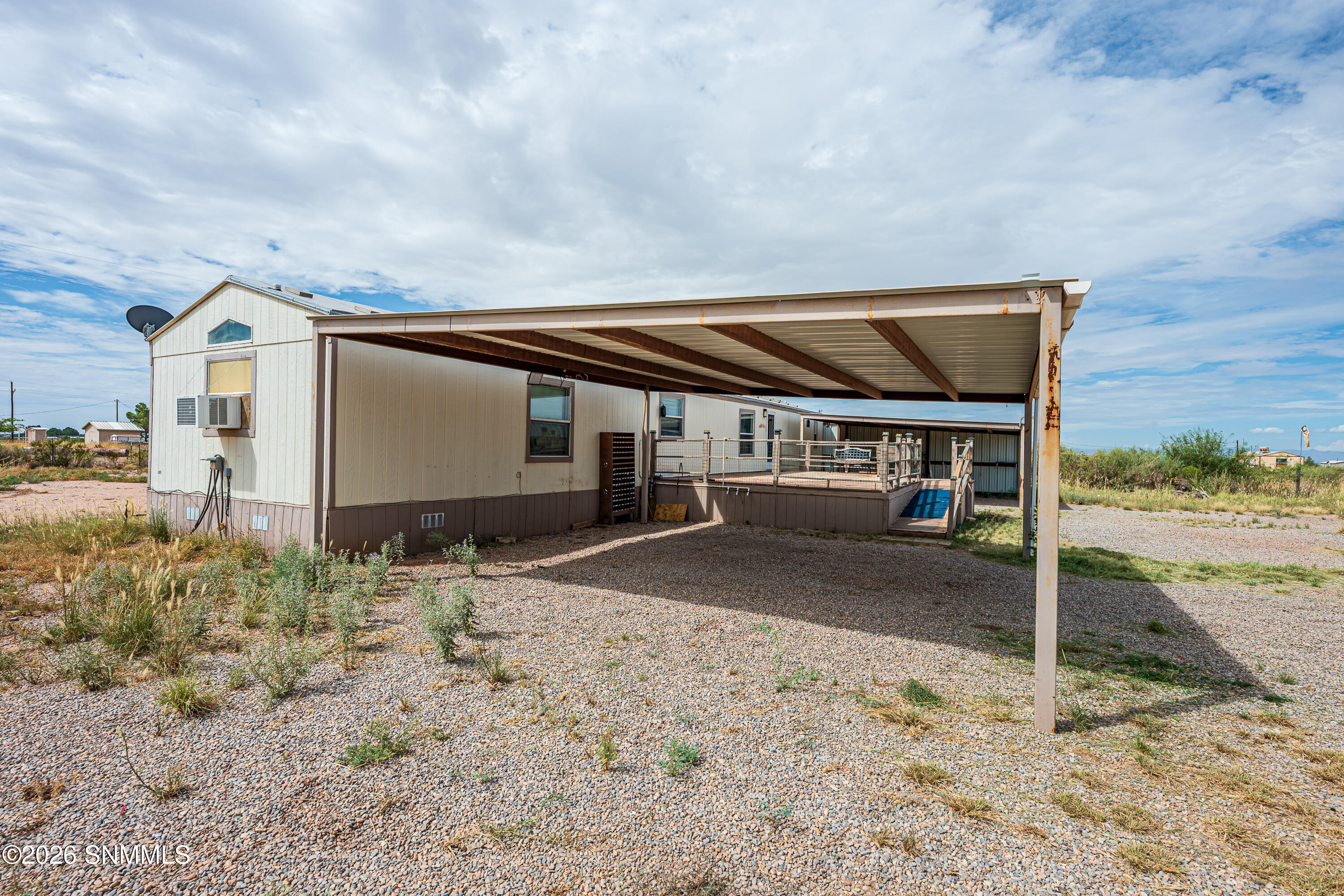 102 Desert Road Property Photo 7