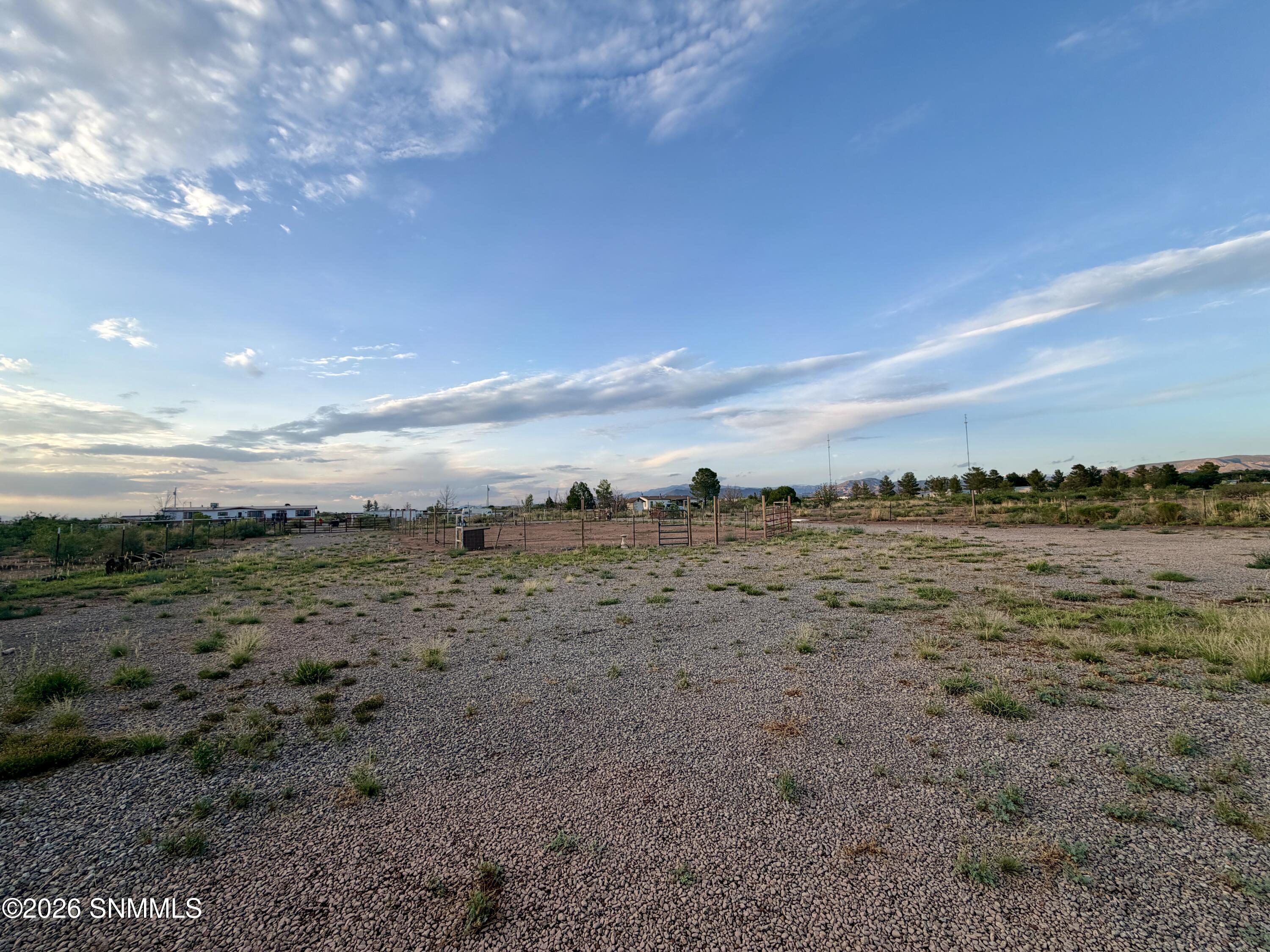 102 Desert Road Property Photo 8