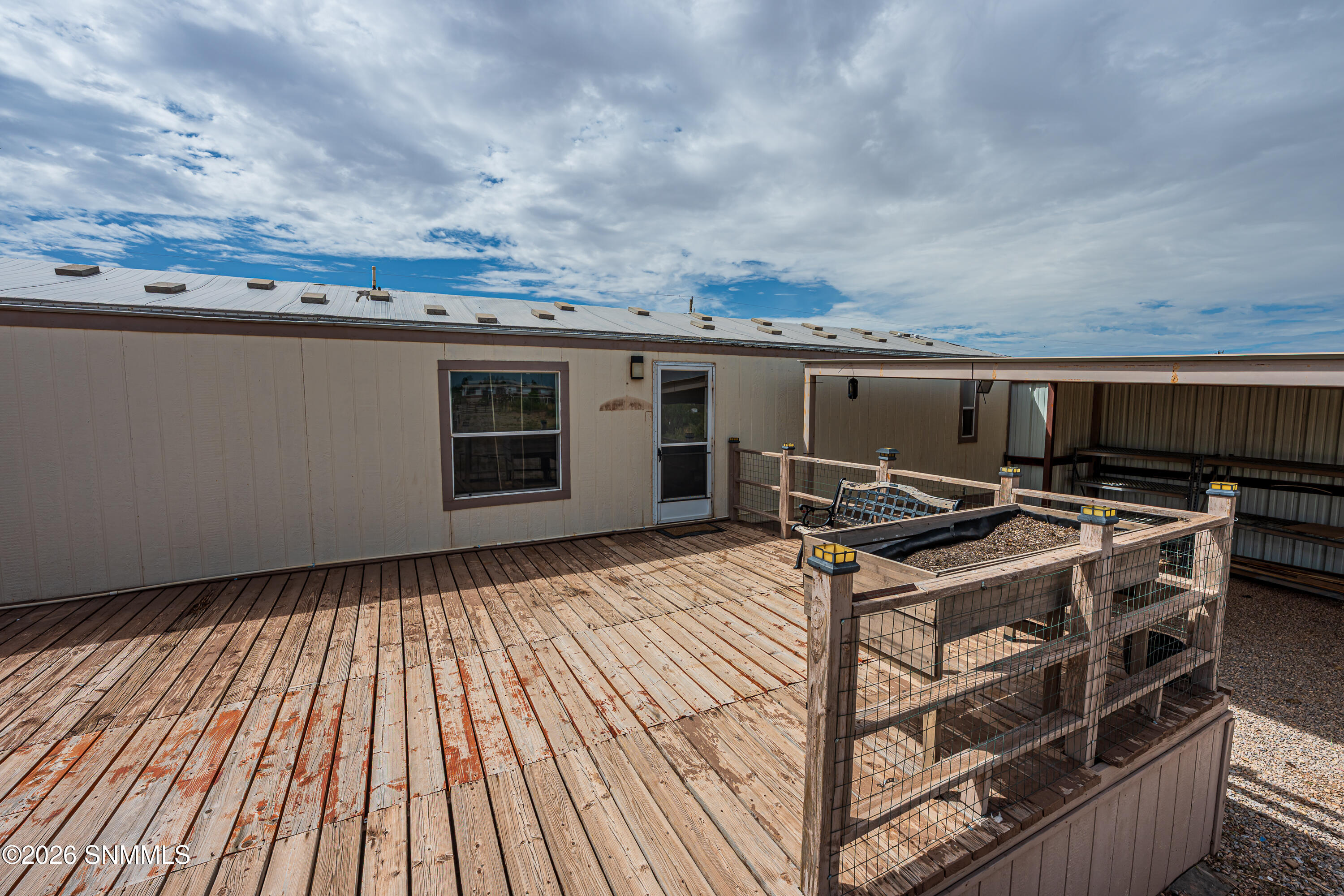 102 Desert Road Property Photo 11