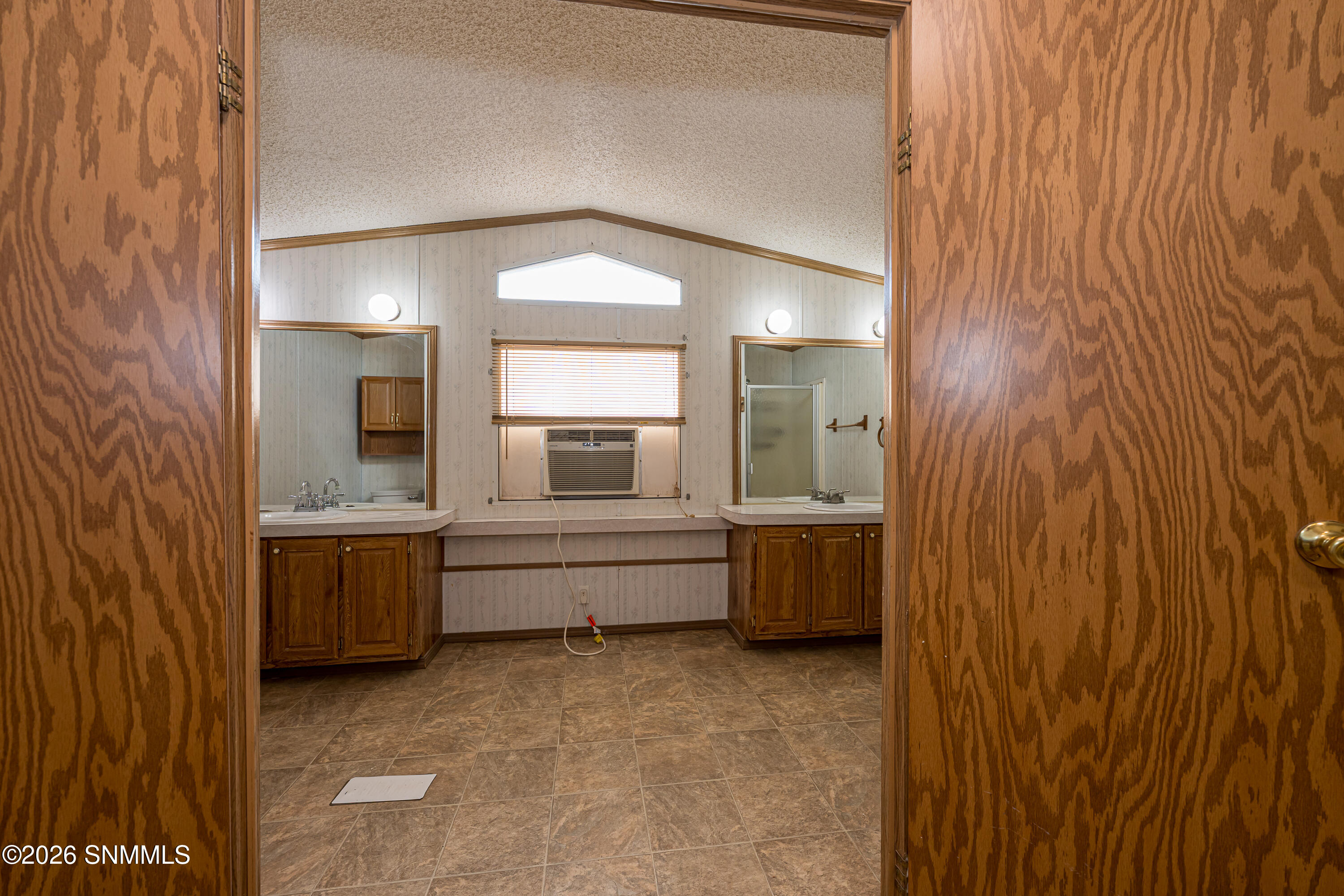 102 Desert Road Property Photo 33